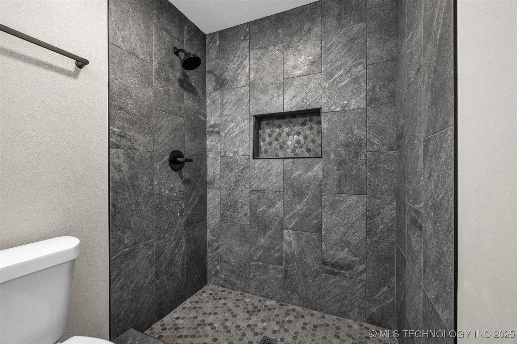 524 N Norwood Avenue Property Photo 31