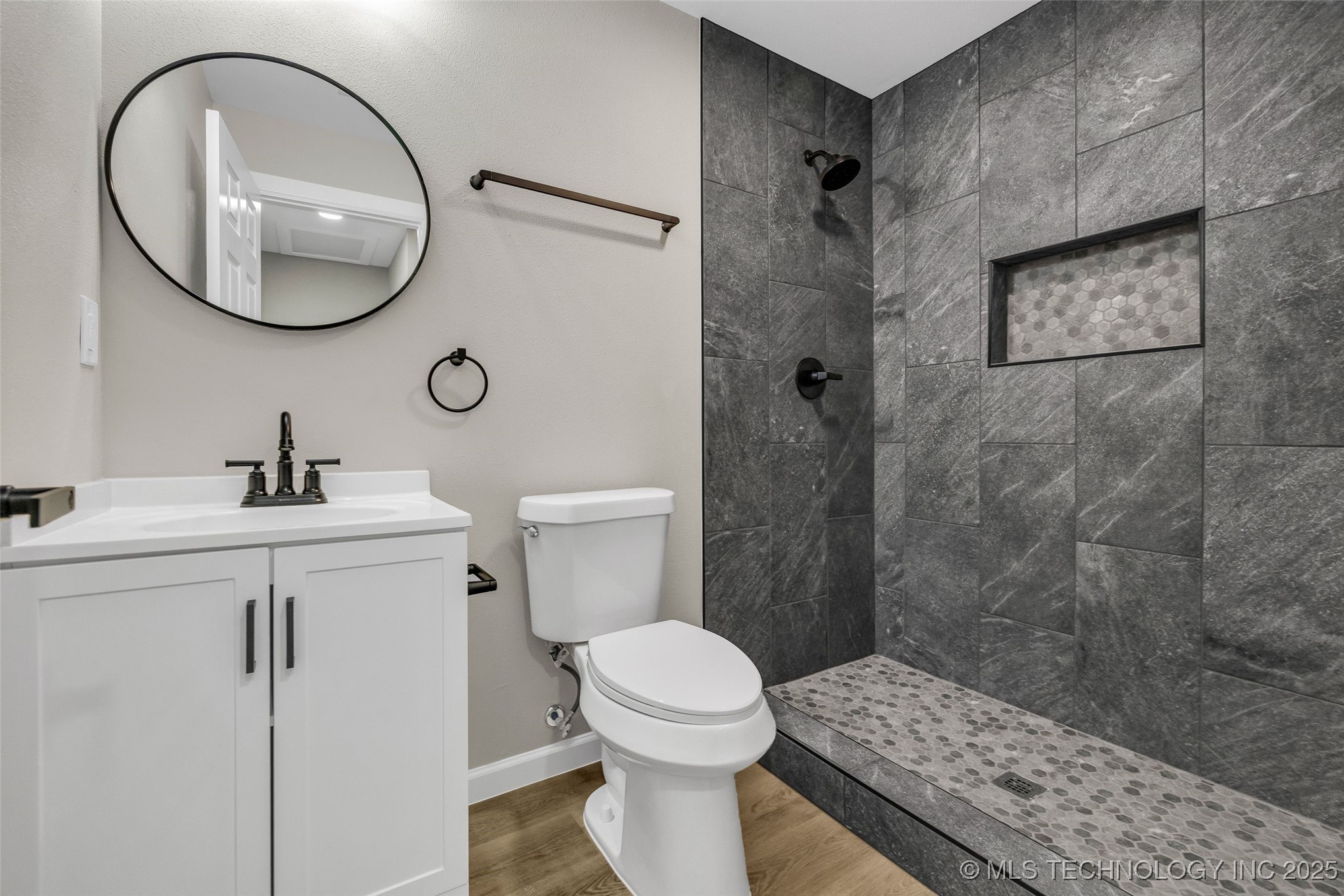 524 N Norwood Avenue Property Photo 32