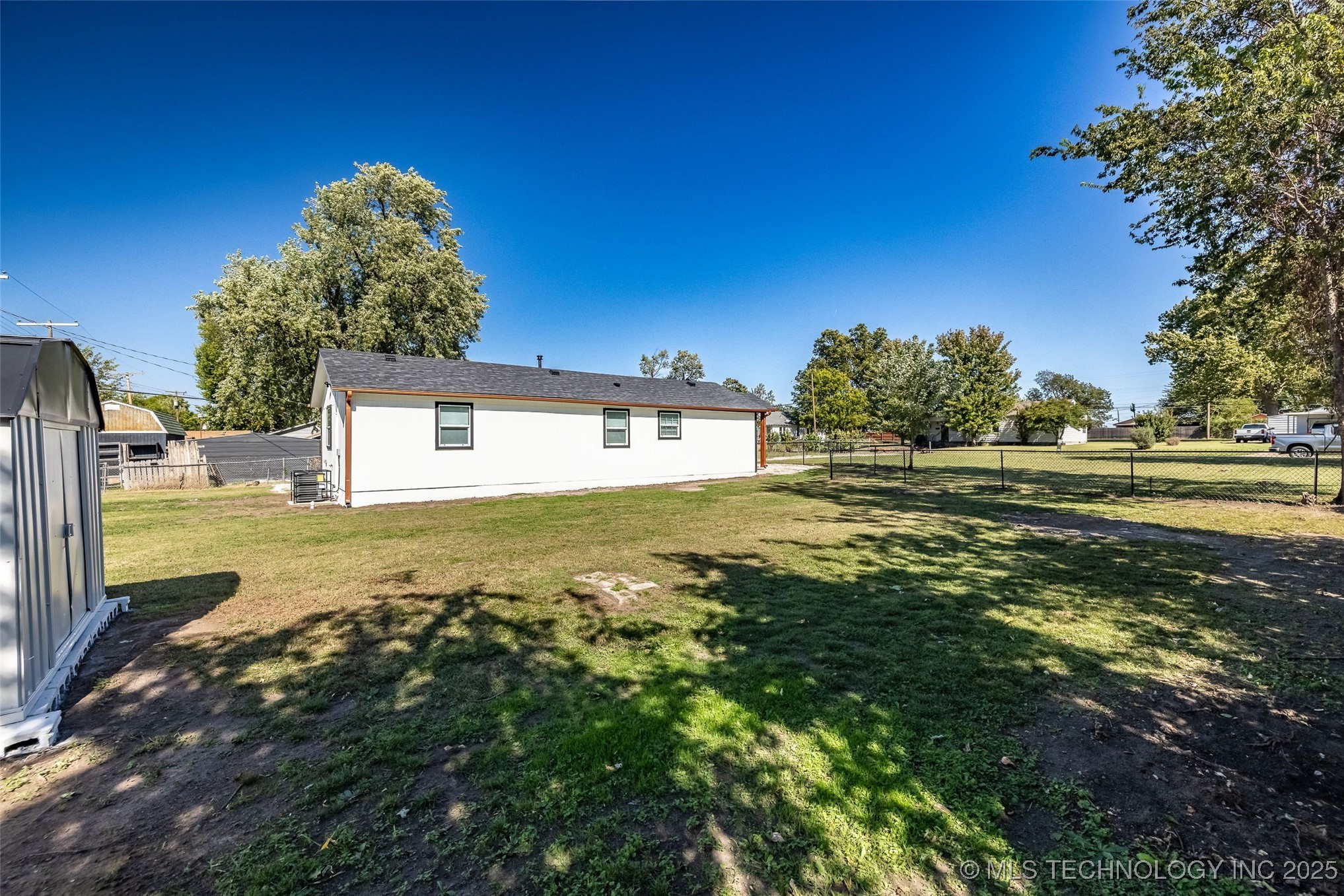 524 N Norwood Avenue Property Photo 41