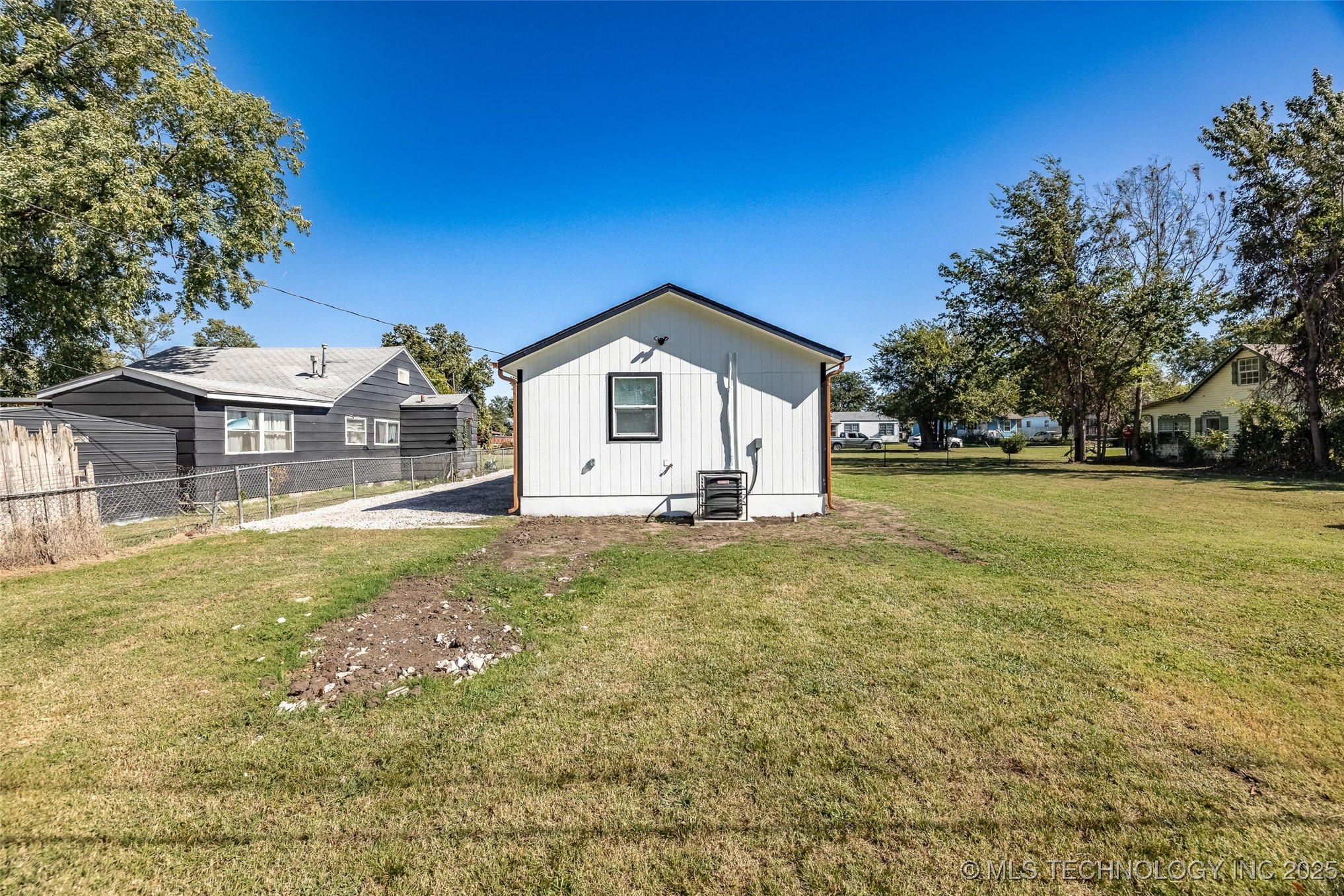 524 N Norwood Avenue Property Photo 44