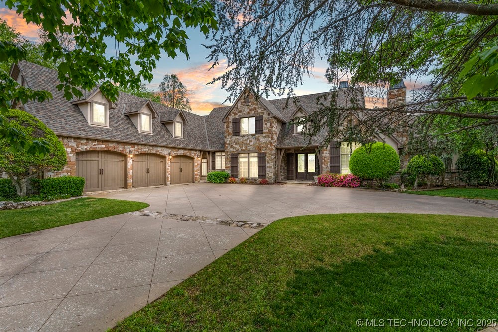 301 E Glendale Street S Property Photo 1