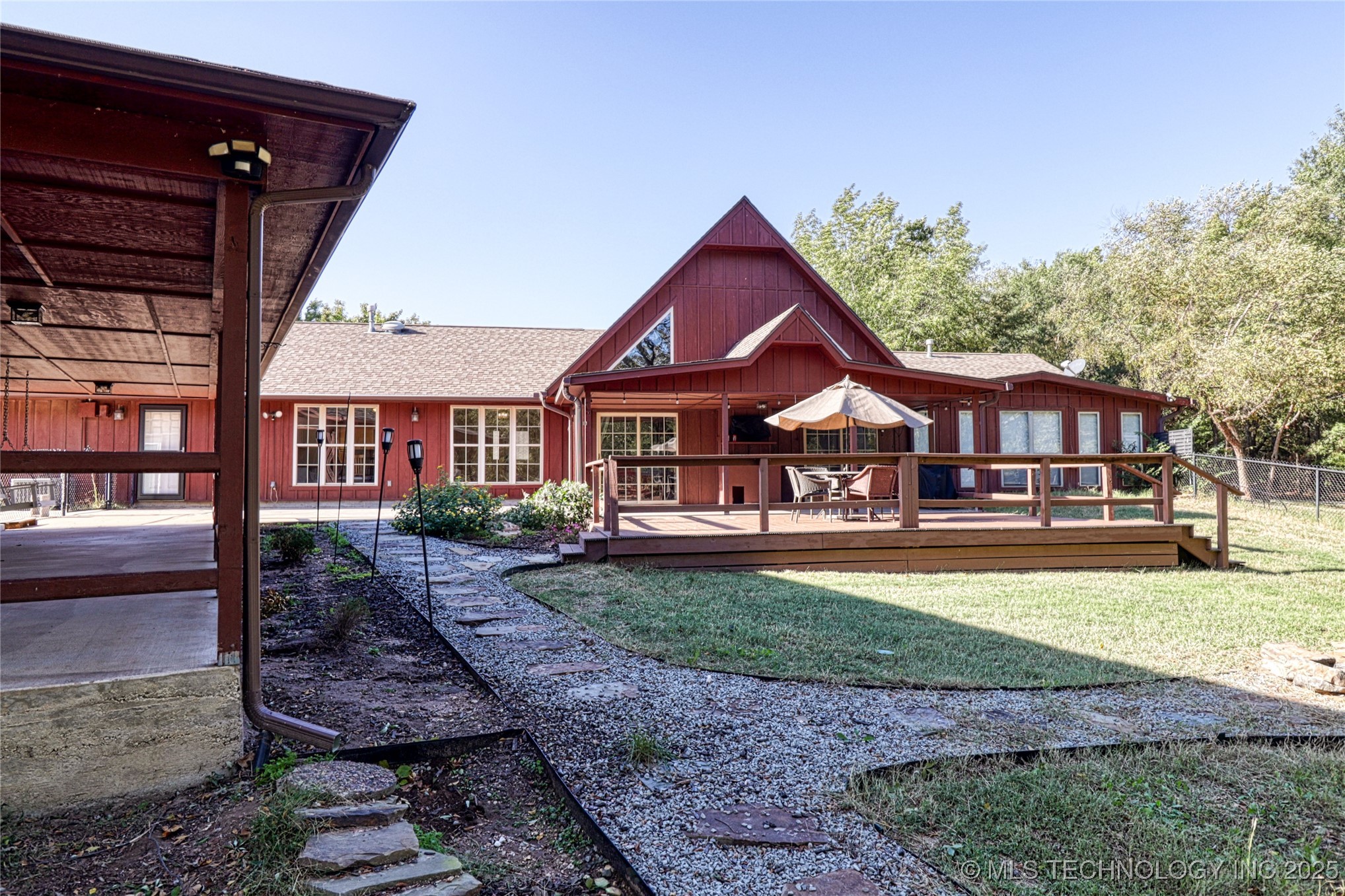 181 Hummingbird Lane Property Photo 8