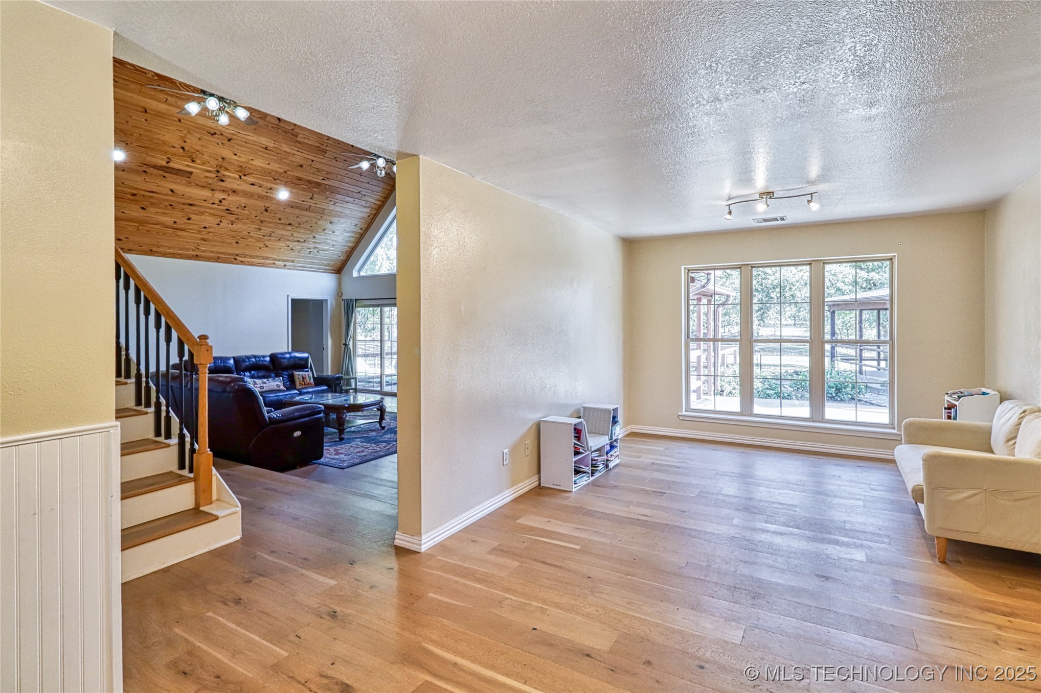 181 Hummingbird Lane Property Photo 11