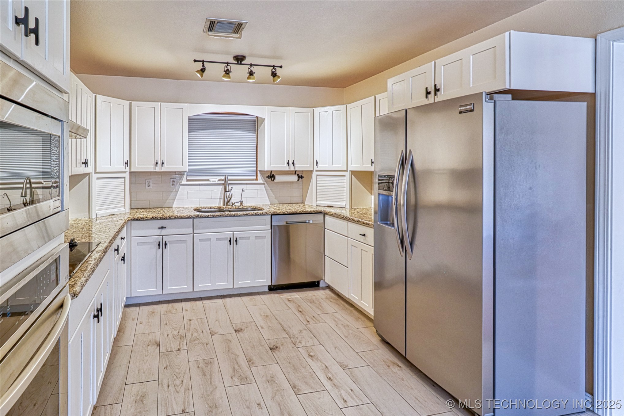 181 Hummingbird Lane Property Photo 17