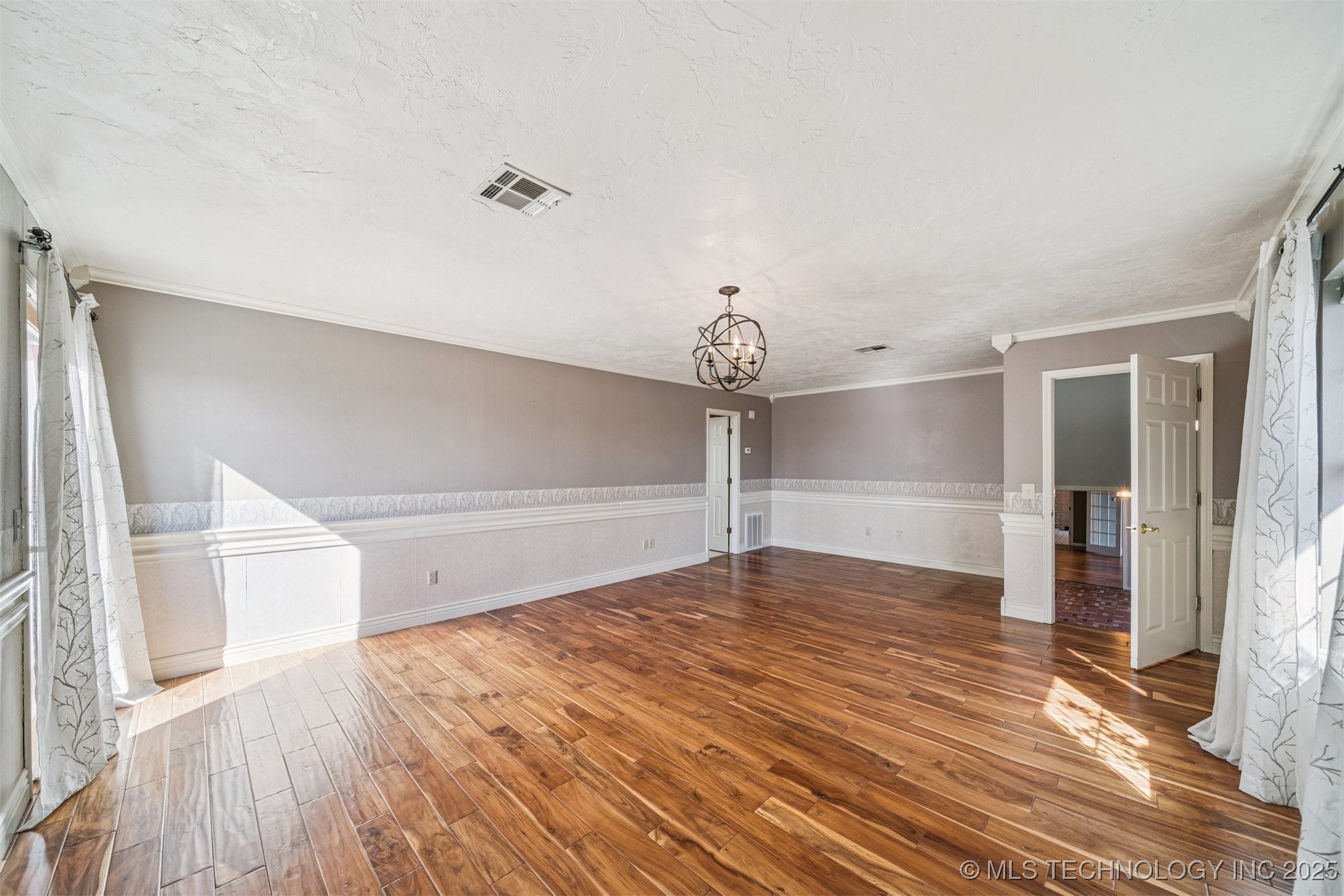 727 Cedar Point Drive Property Photo 17