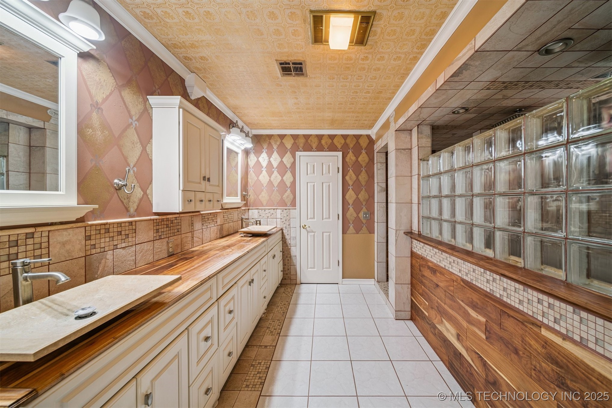 727 Cedar Point Drive Property Photo 19