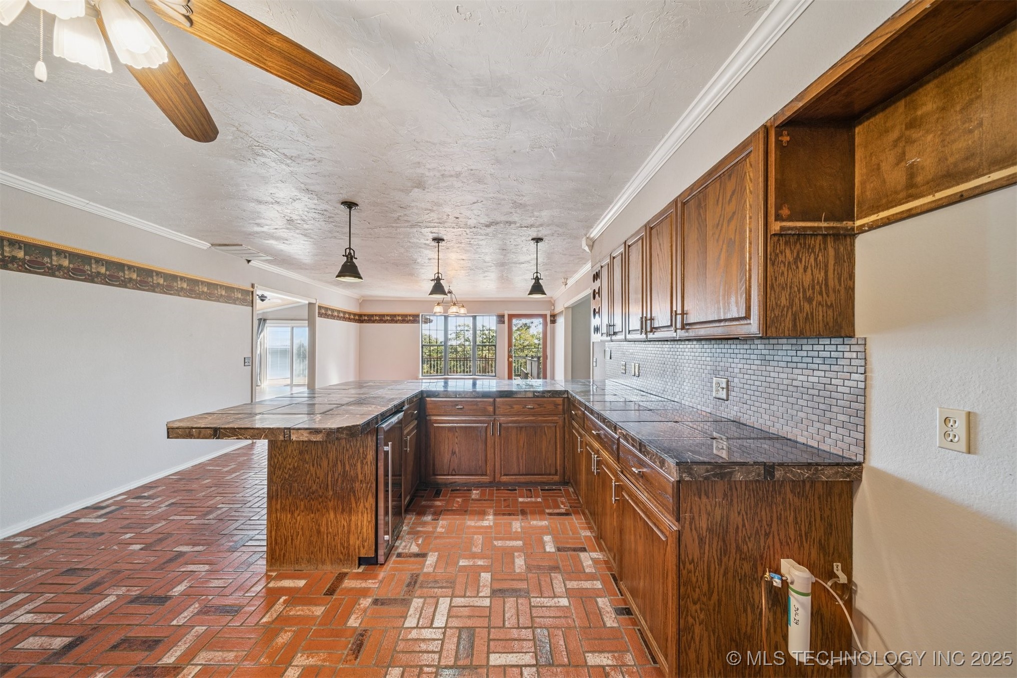 727 Cedar Point Drive Property Photo 25