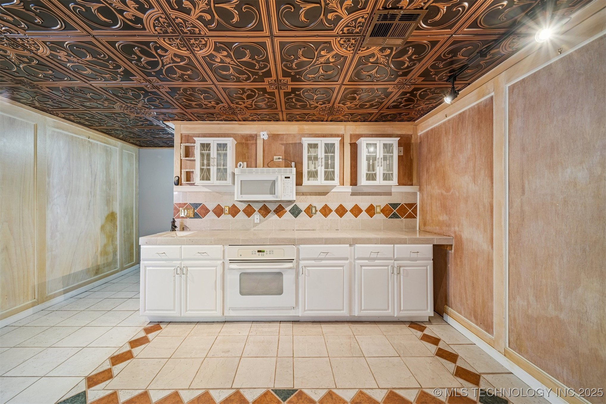 727 Cedar Point Drive Property Photo 34