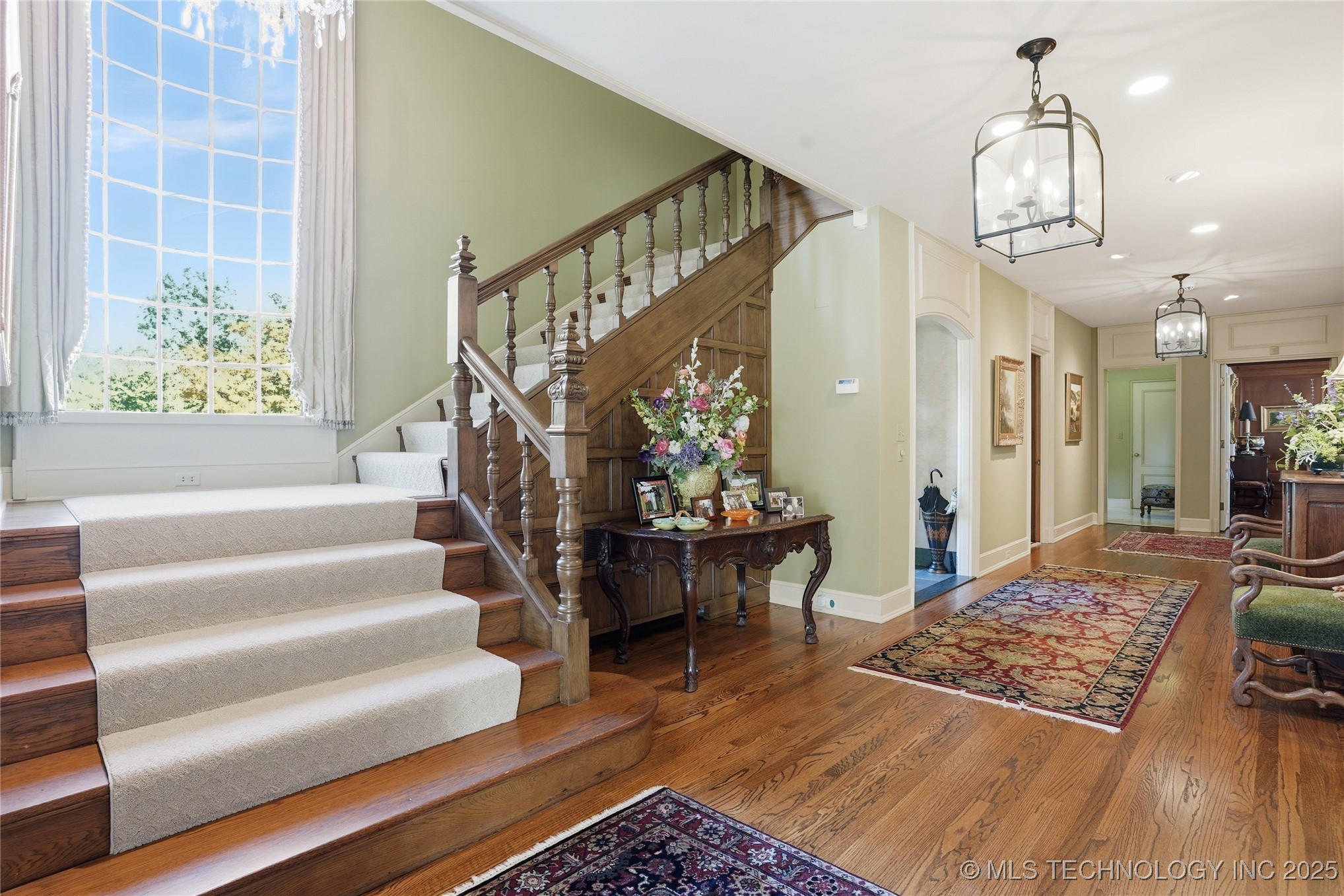 3132 Columbia Cir Circle Property Photo 9