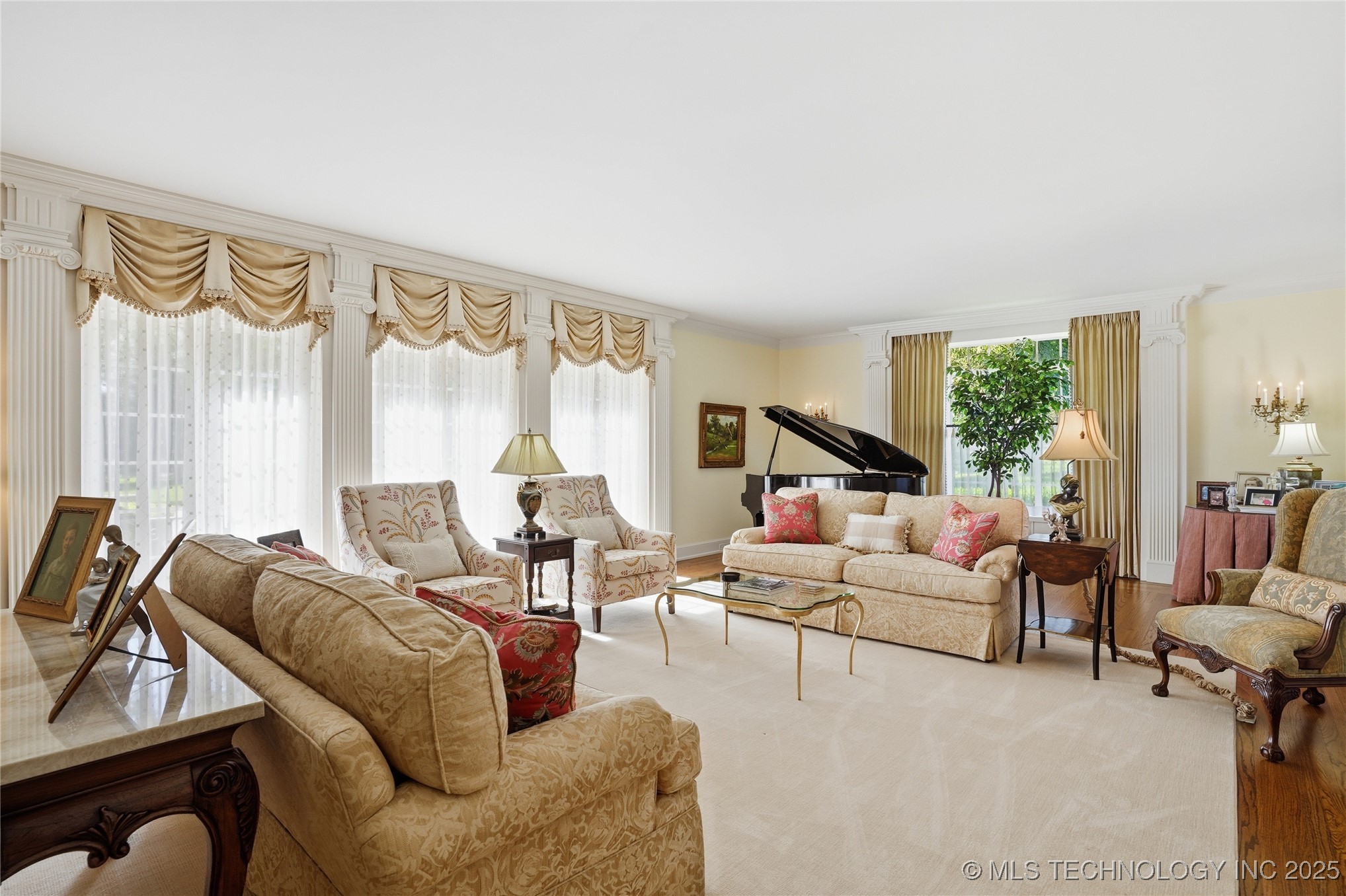 3132 Columbia Cir Circle Property Photo 11