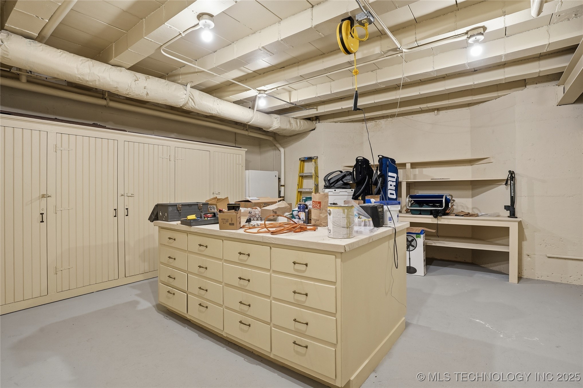 3132 Columbia Cir Circle Property Photo 33