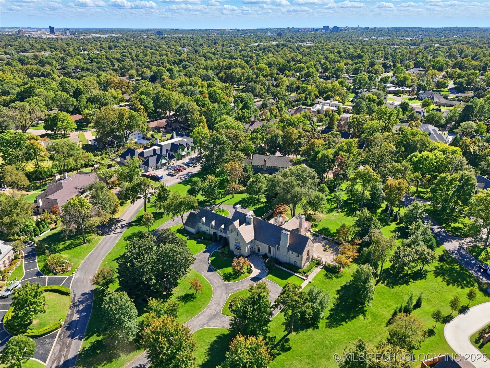 3132 Columbia Cir Circle Property Photo 41