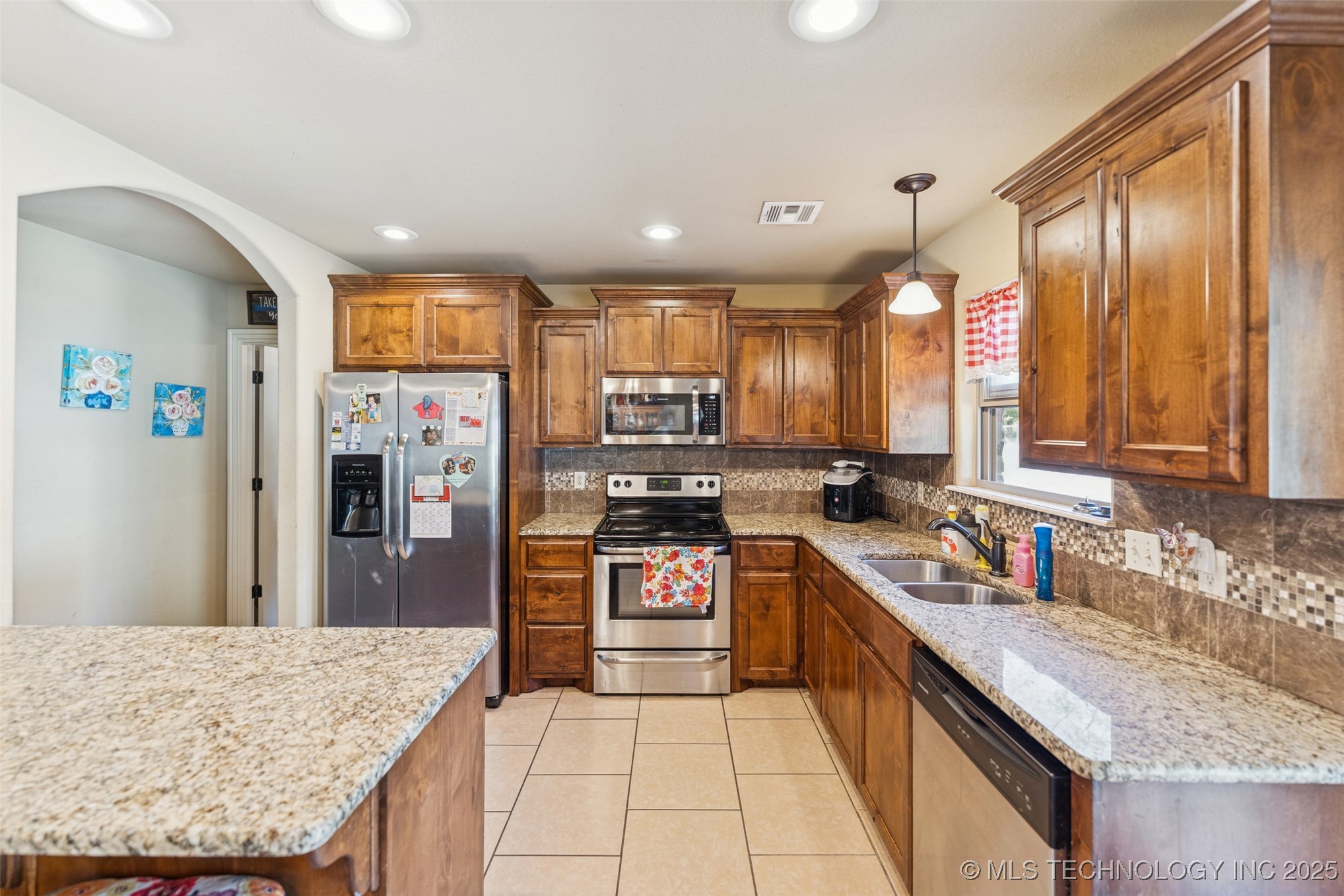 12910 W Southern Oaks Street Property Photo 9