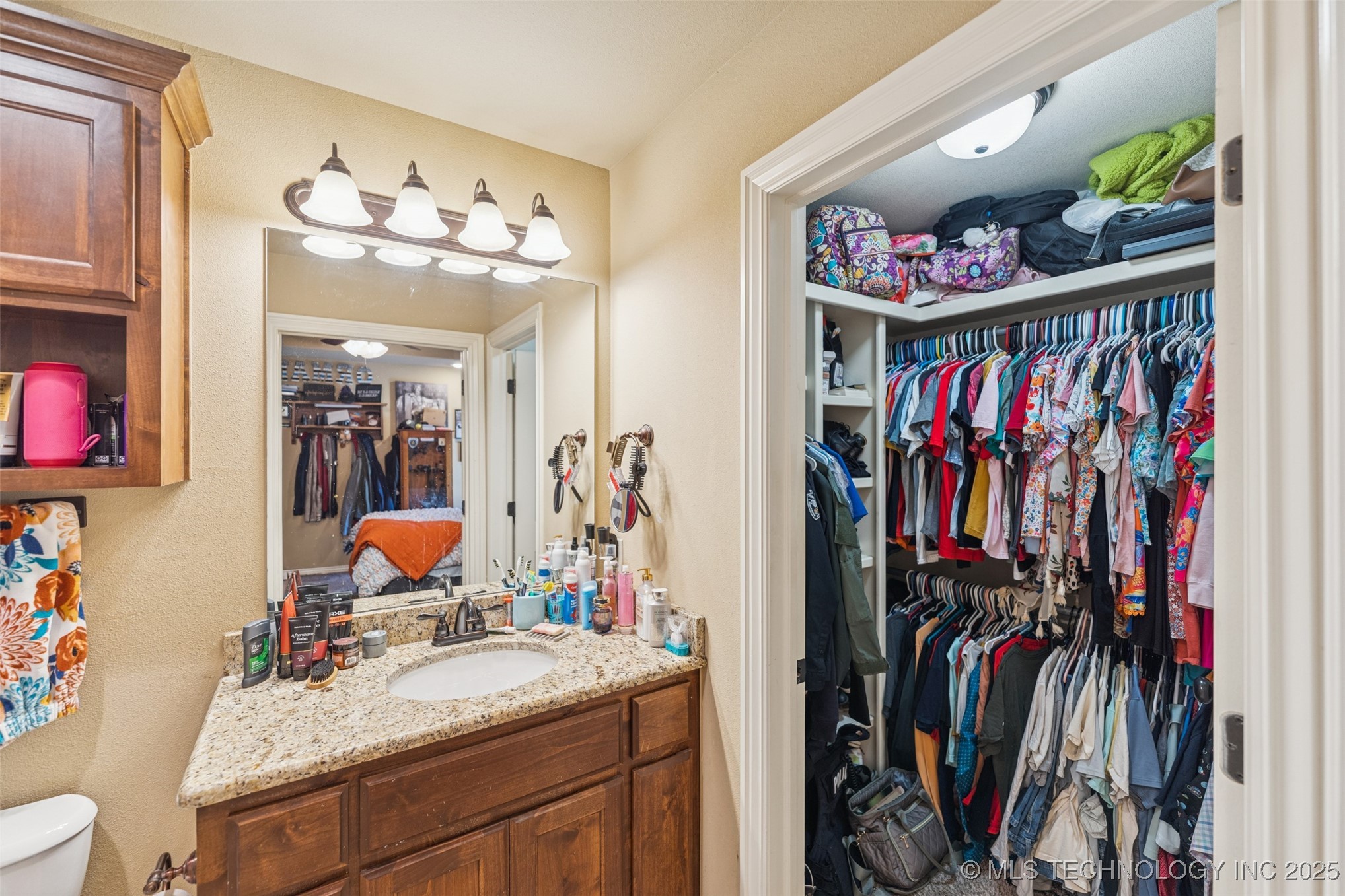 12910 W Southern Oaks Street Property Photo 18