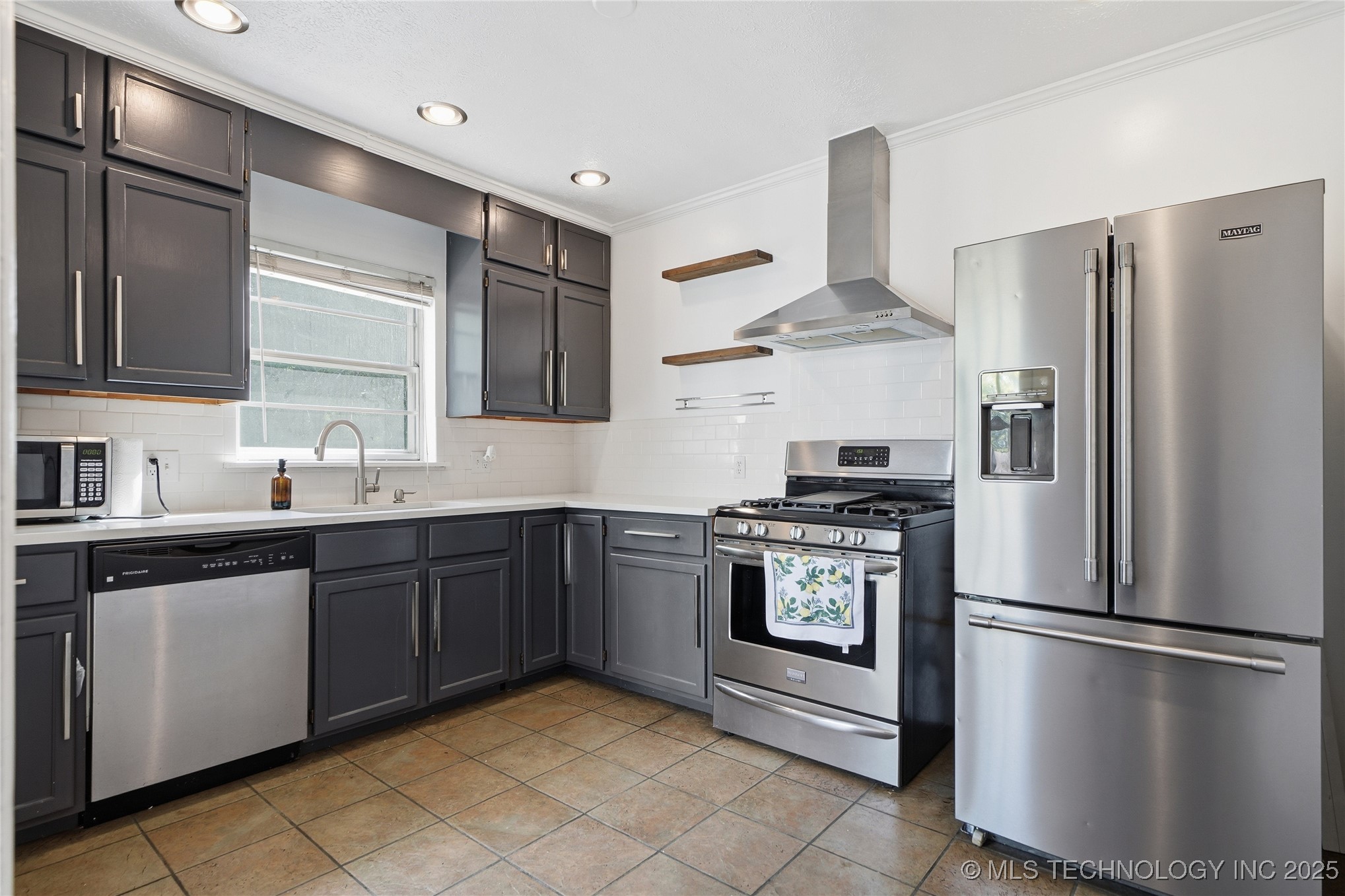 1335 S Urbana Avenue Property Photo 20