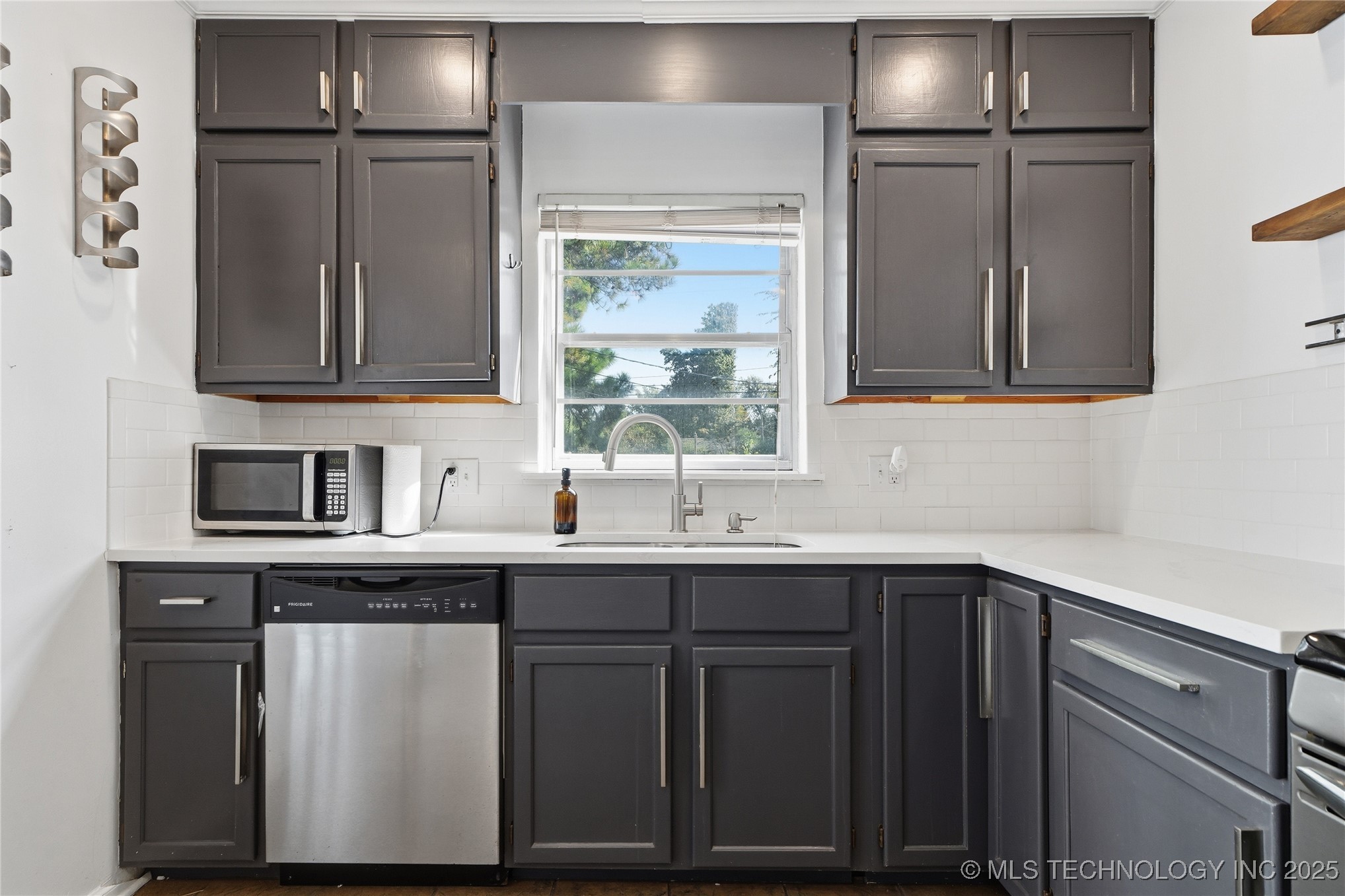 1335 S Urbana Avenue Property Photo 22