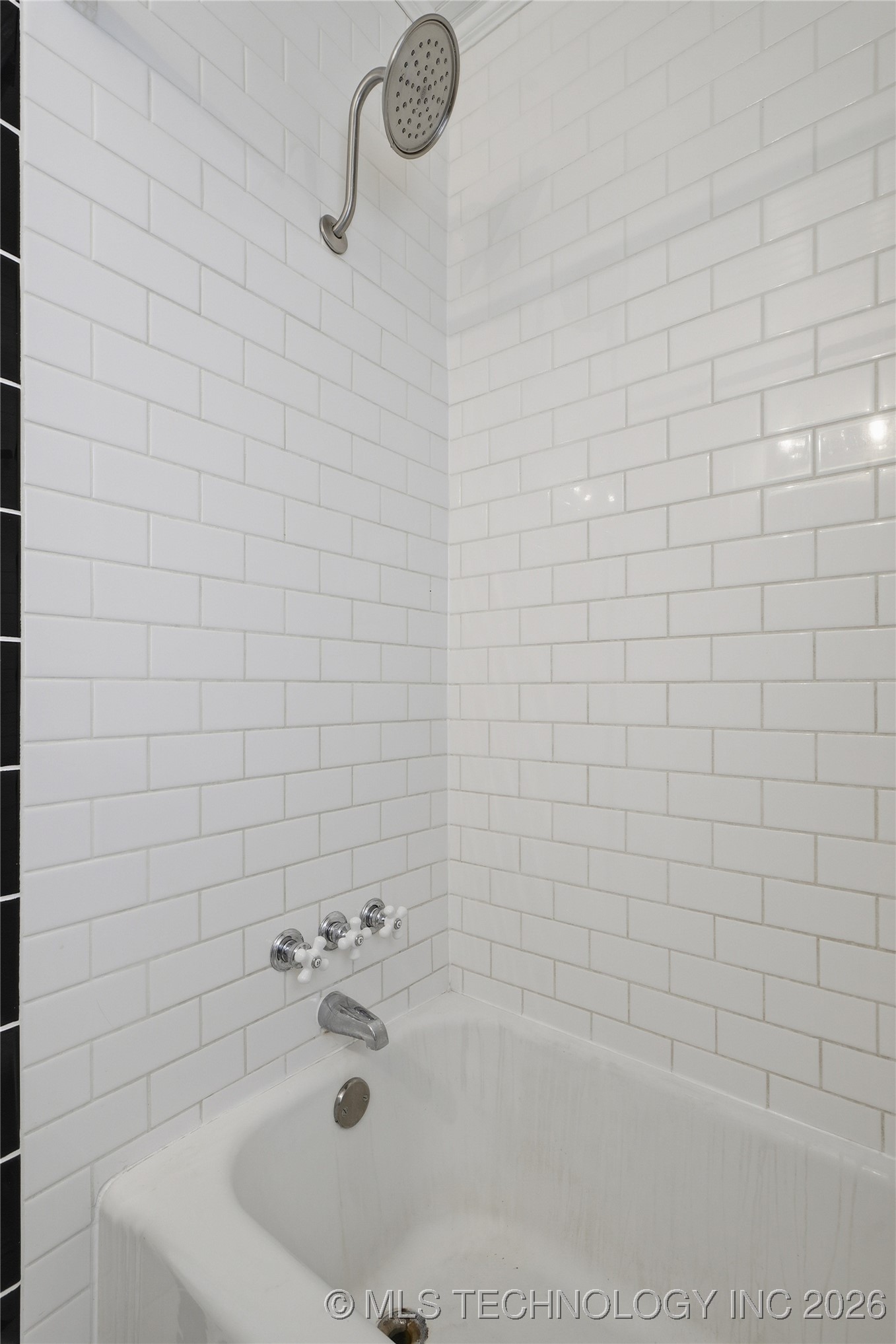 1335 S Urbana Avenue Property Photo 25