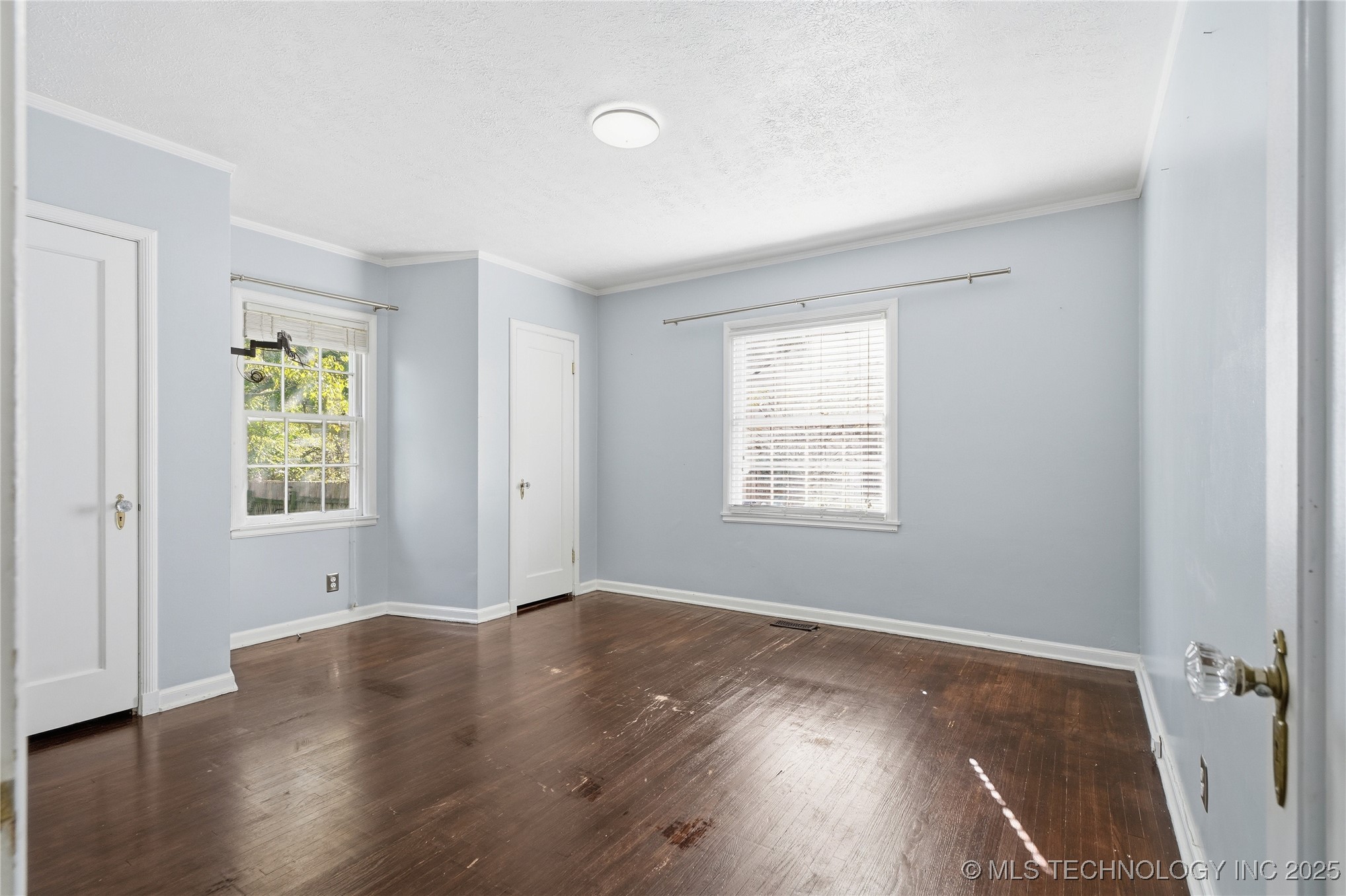 1335 S Urbana Avenue Property Photo 26