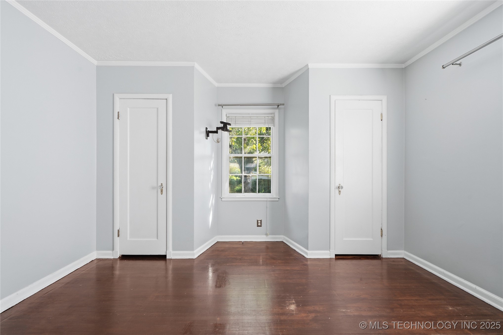 1335 S Urbana Avenue Property Photo 28