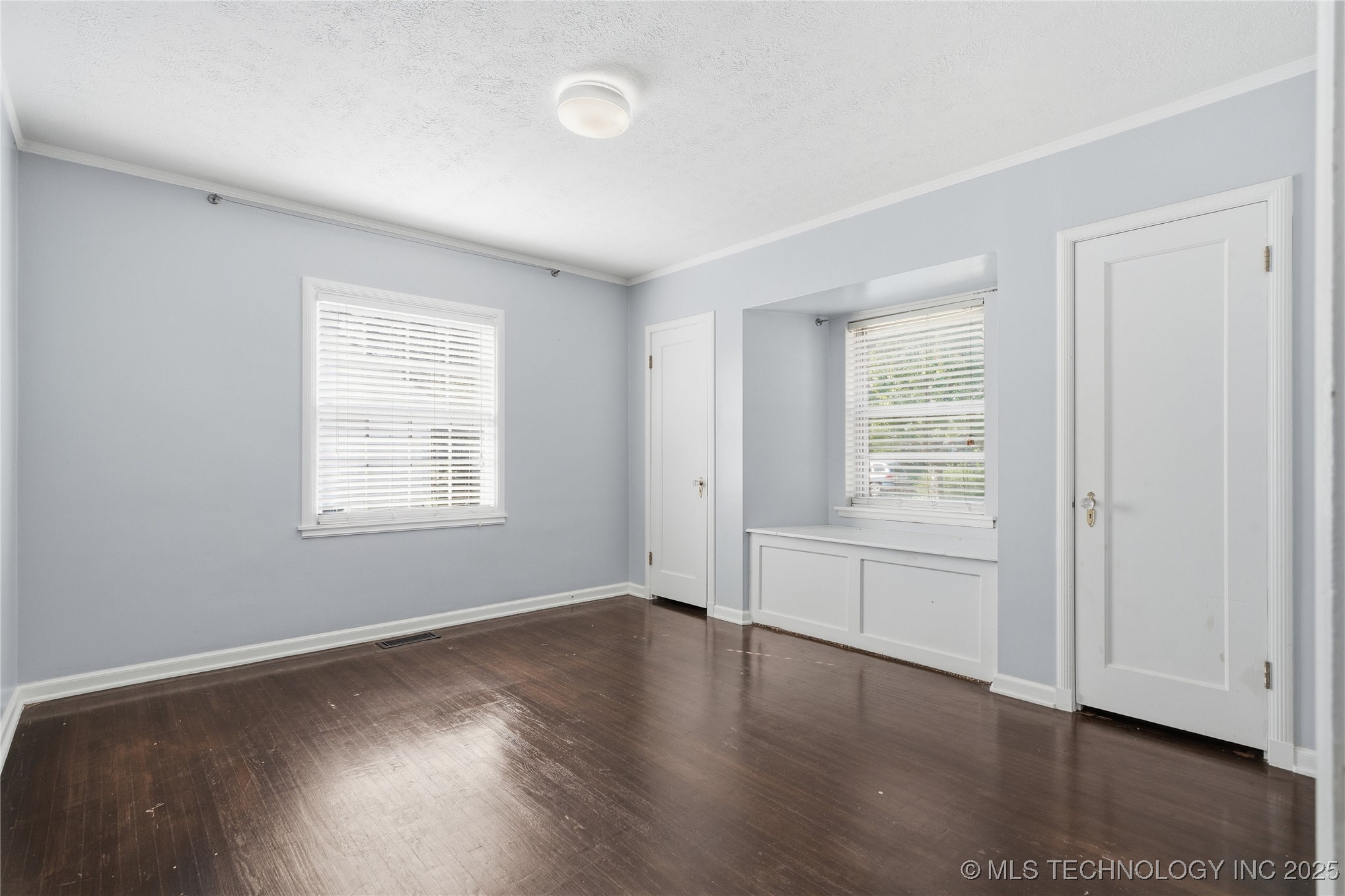 1335 S Urbana Avenue Property Photo 30