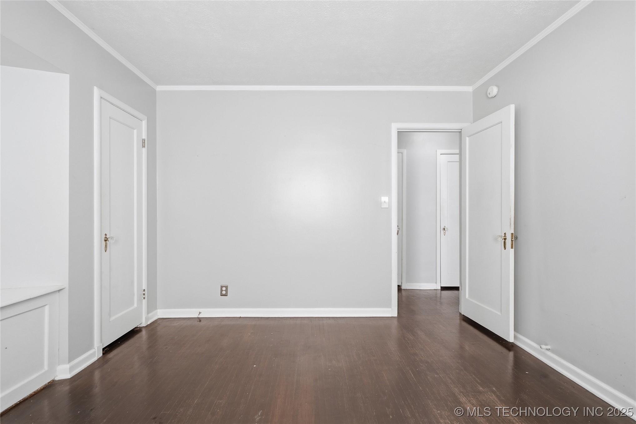 1335 S Urbana Avenue Property Photo 32