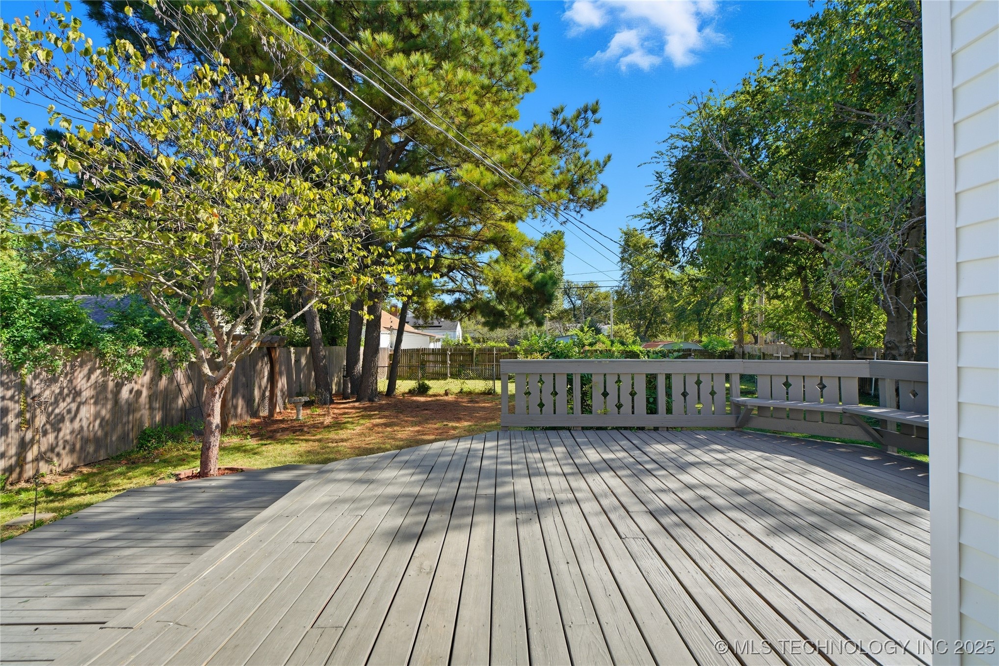 1335 S Urbana Avenue Property Photo 34