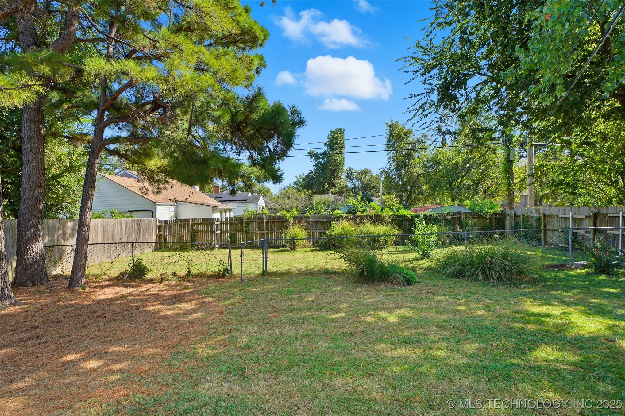 1335 S Urbana Avenue Property Photo 38