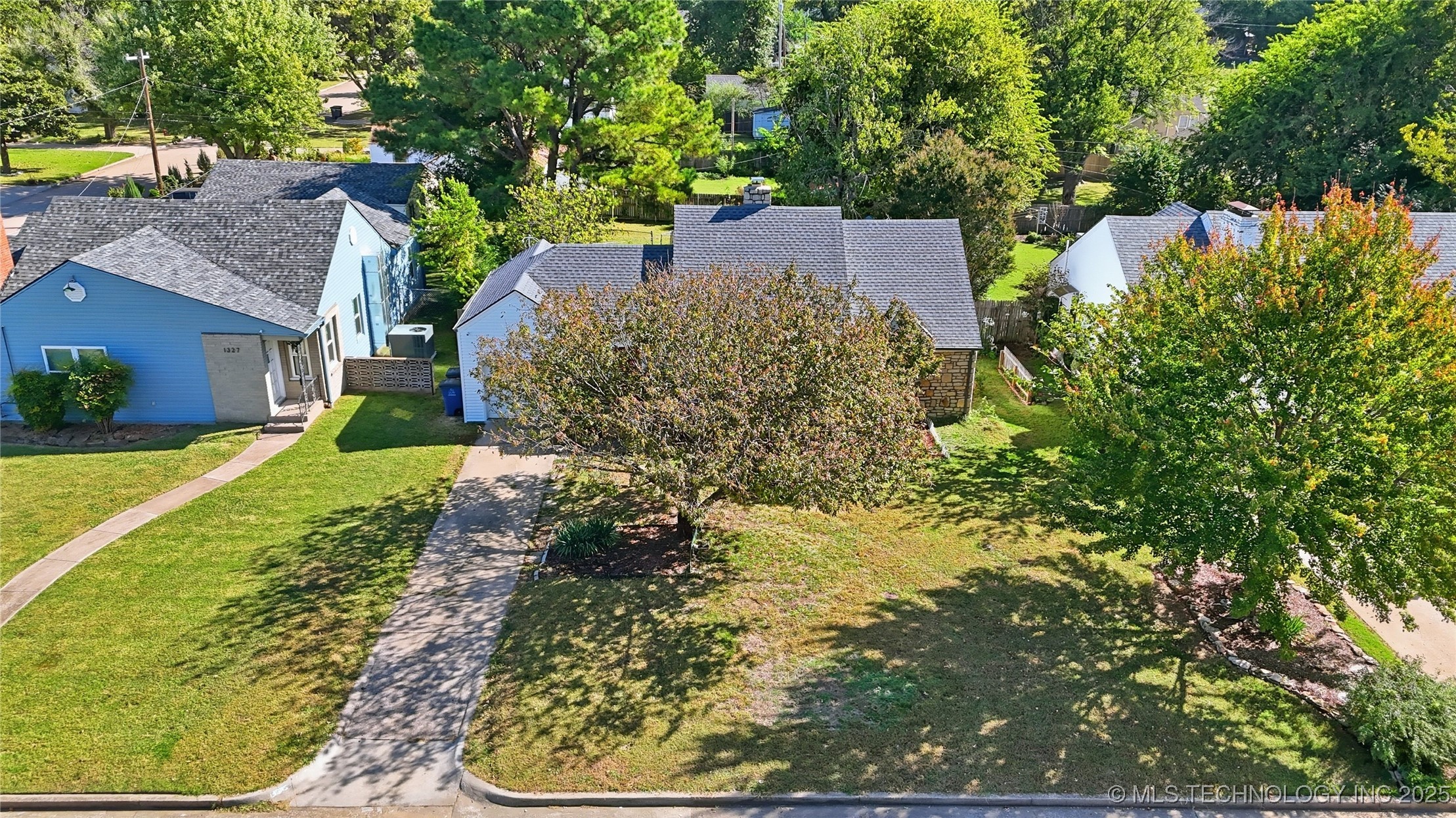 1335 S Urbana Avenue Property Photo 43