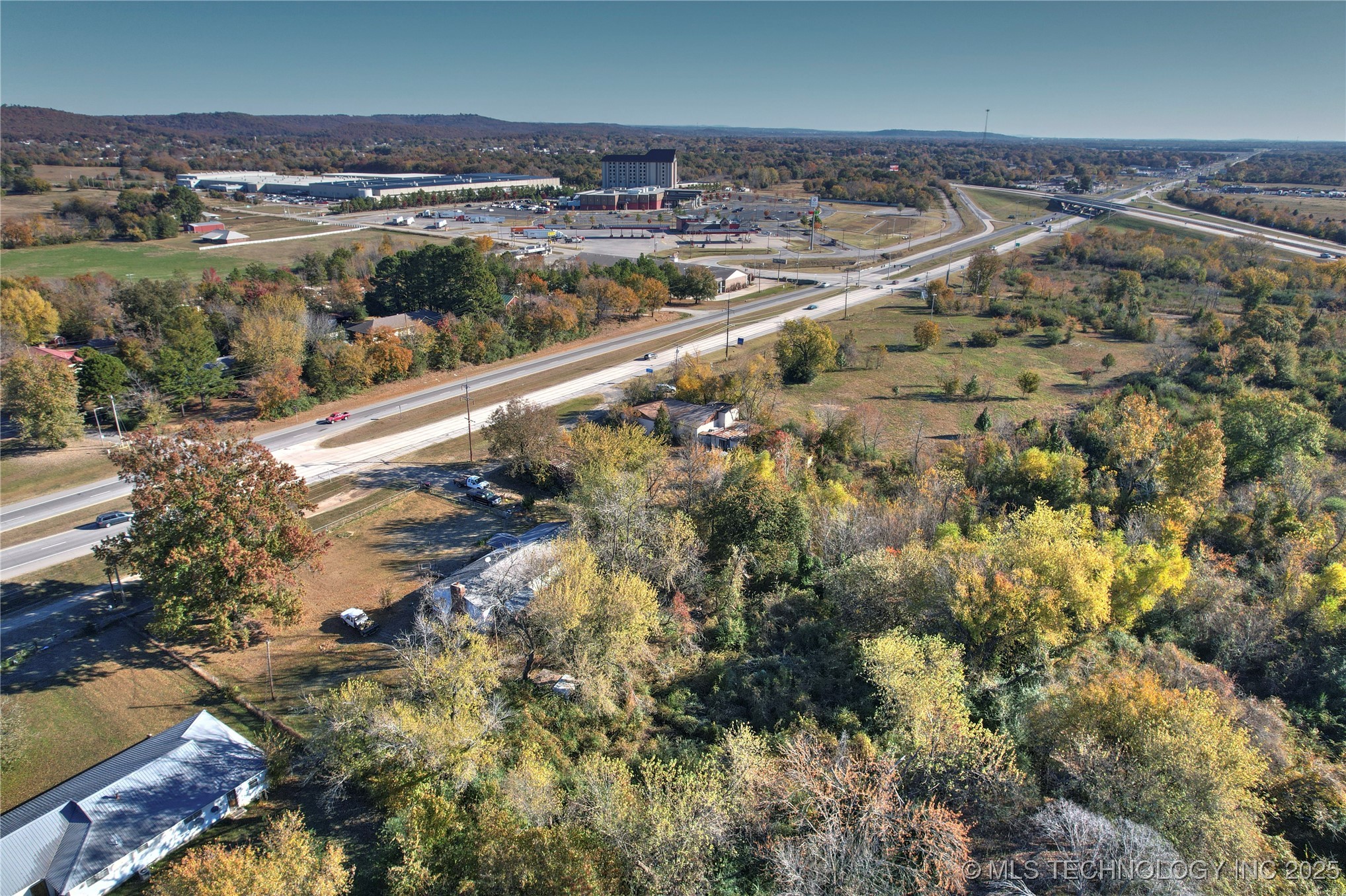 400 W Ray Fine Boulevard Property Photo 13