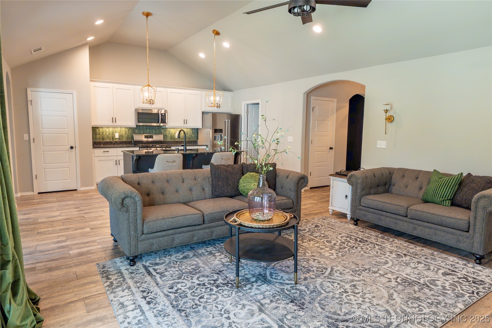 6617 S 22nd Court Property Photo 4