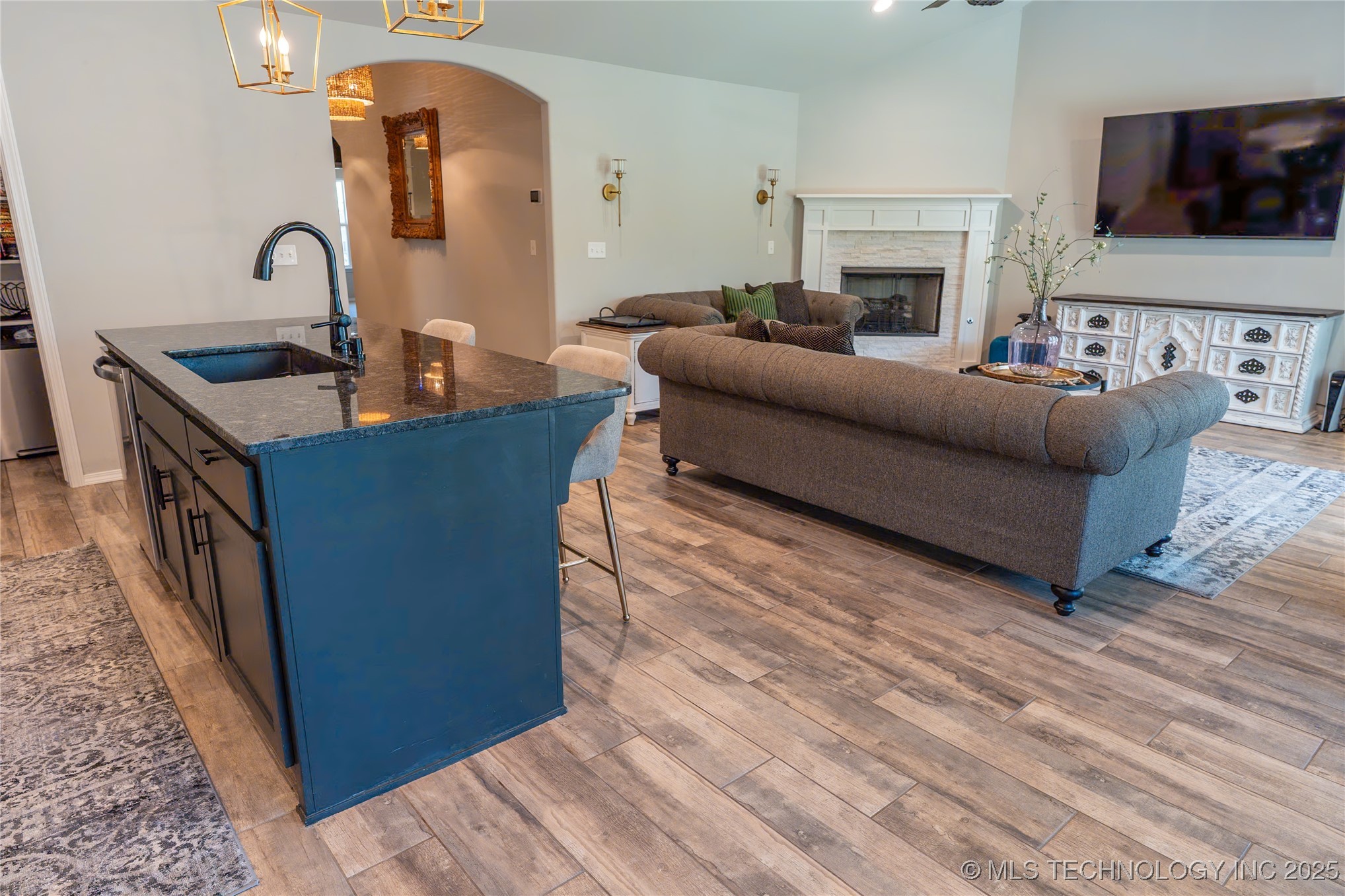 6617 S 22nd Court Property Photo 8