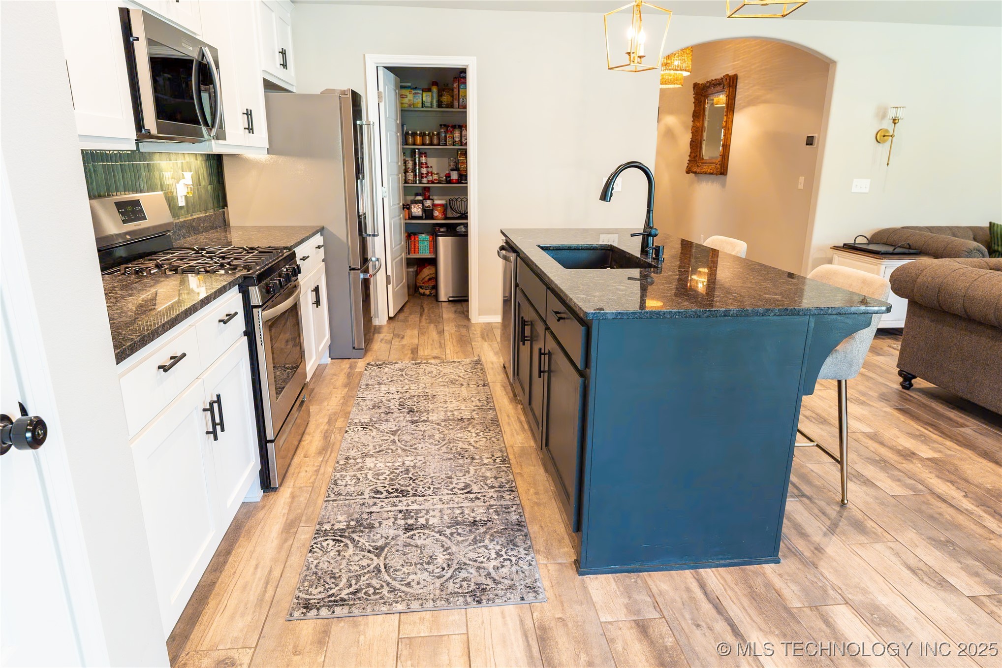 6617 S 22nd Court Property Photo 9