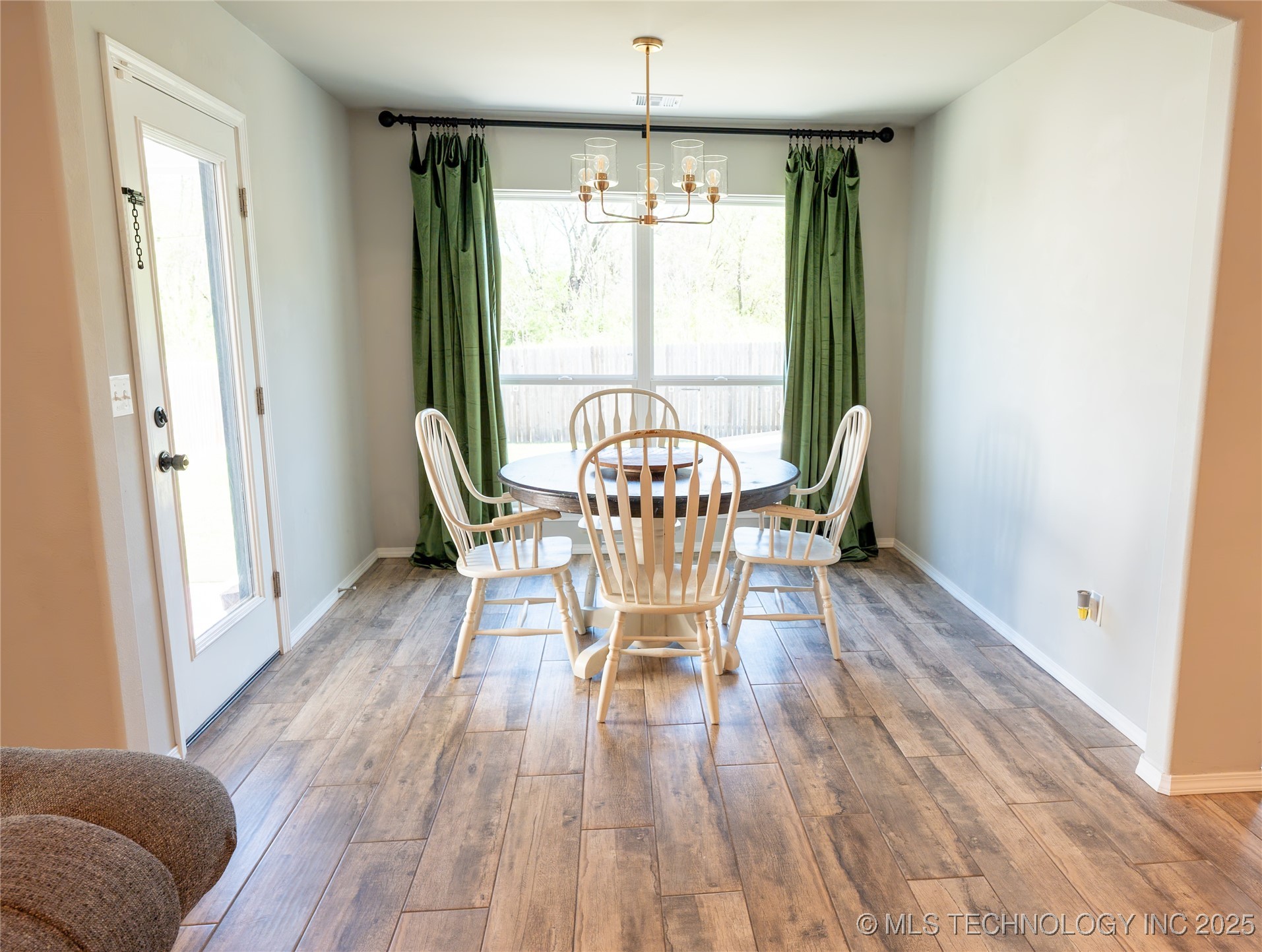 6617 S 22nd Court Property Photo 11