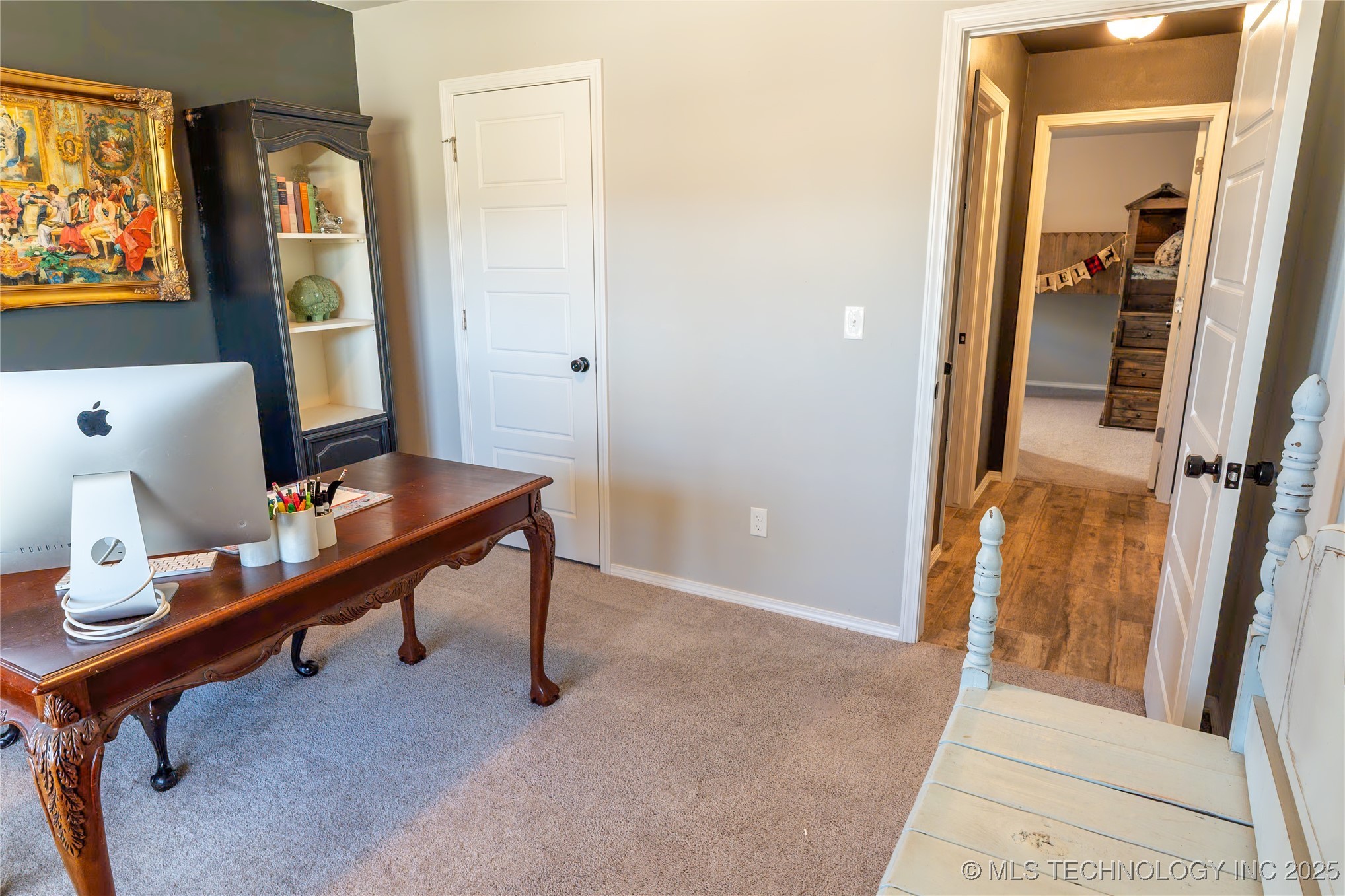 6617 S 22nd Court Property Photo 26