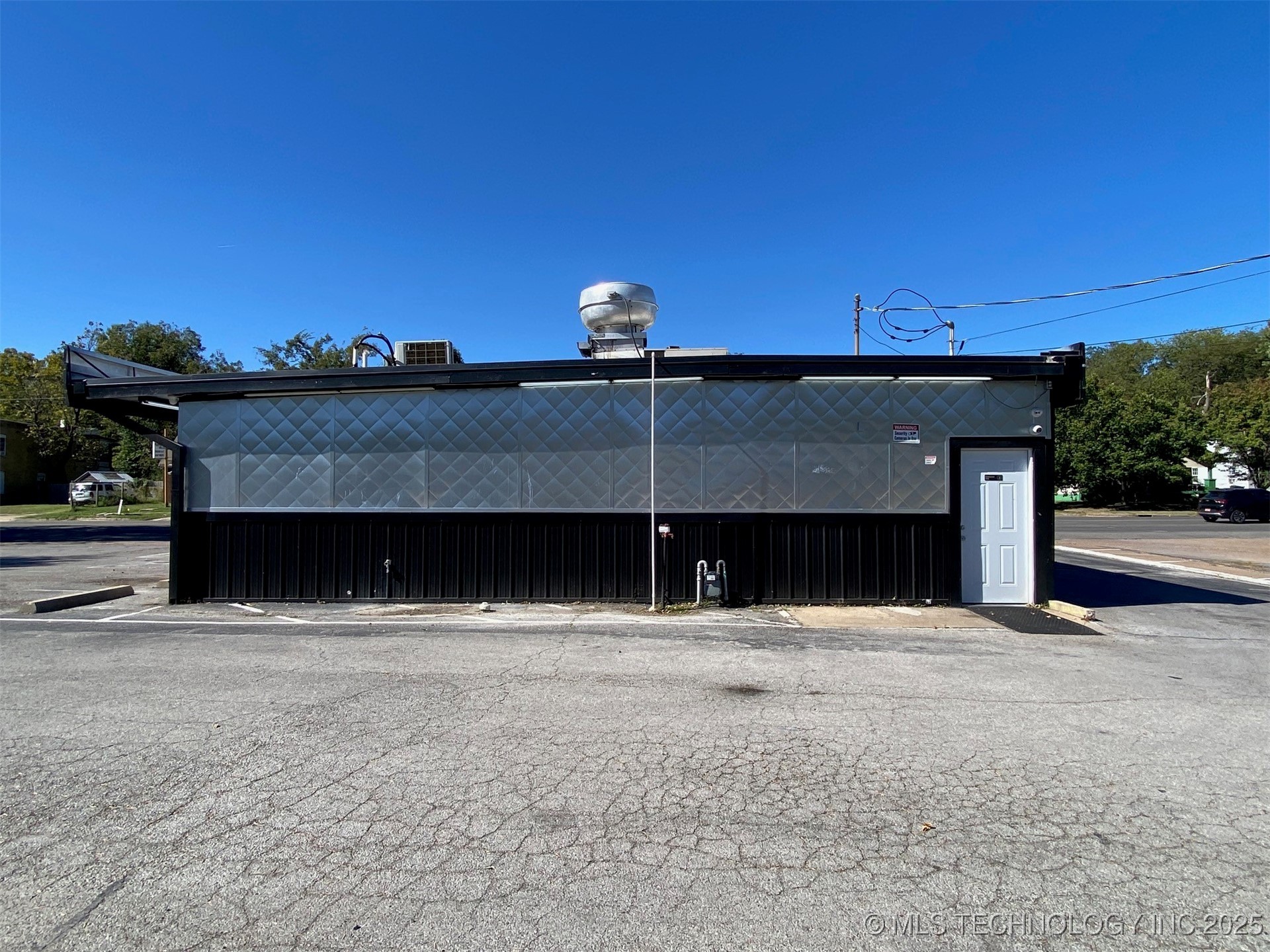 828 Eastside Boulevard Property Photo 3