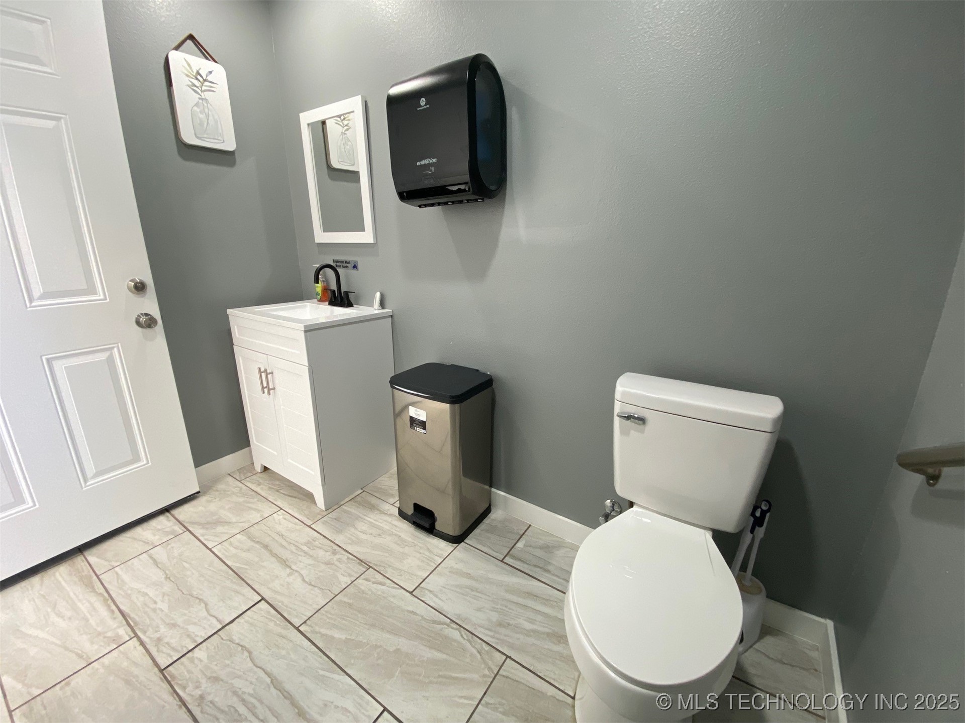 828 Eastside Boulevard Property Photo 11