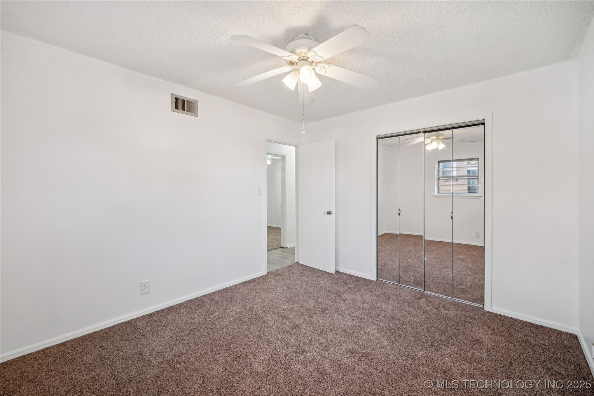 2201 S 133rd East Avenue Property Photo 17