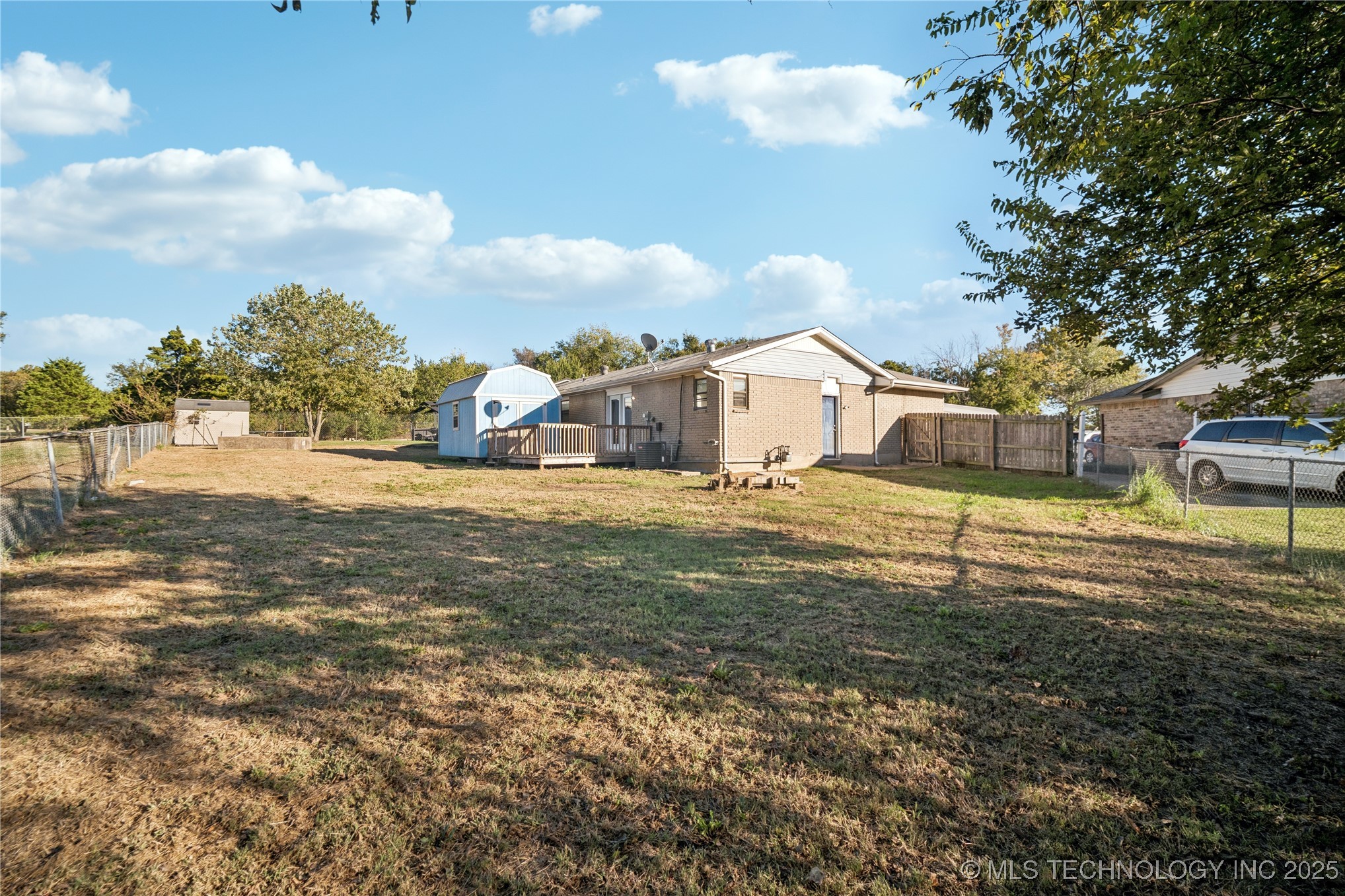 2201 S 133rd East Avenue Property Photo 23