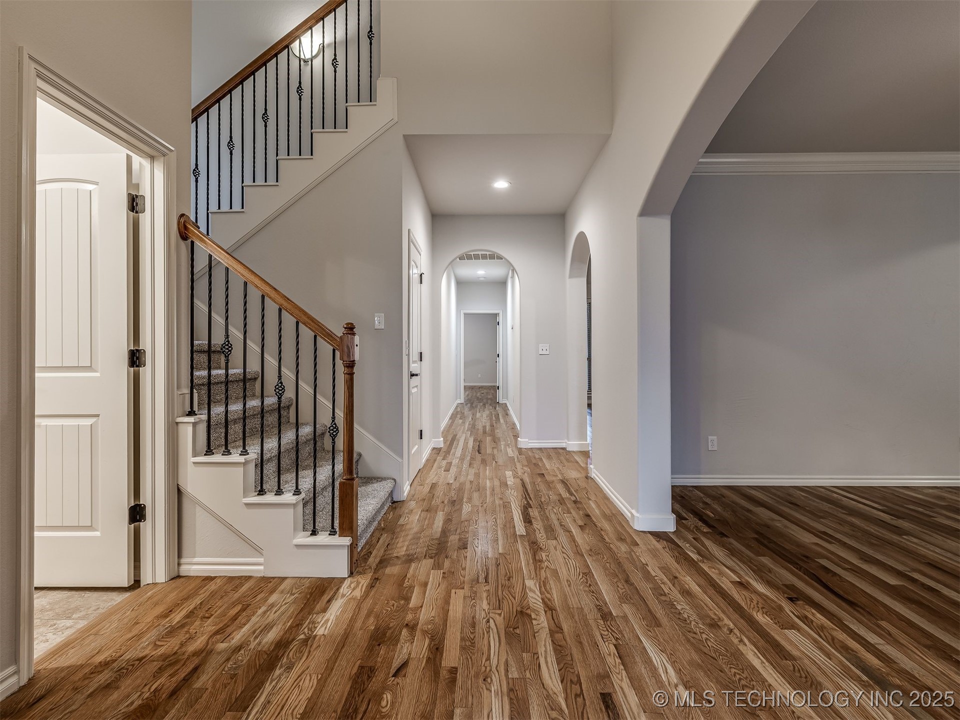 6083 E 143rd Place Property Photo 6