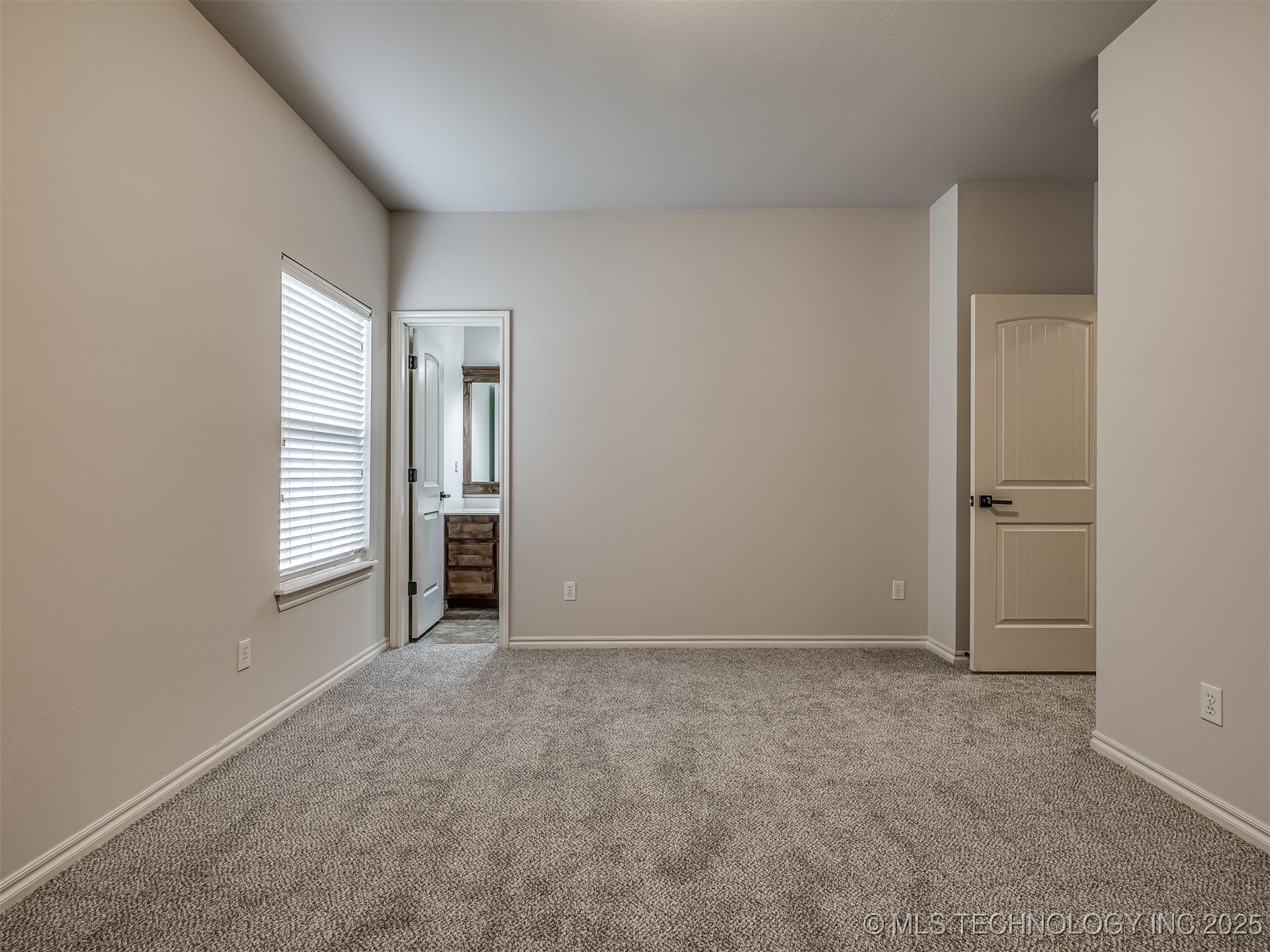 6083 E 143rd Place Property Photo 53