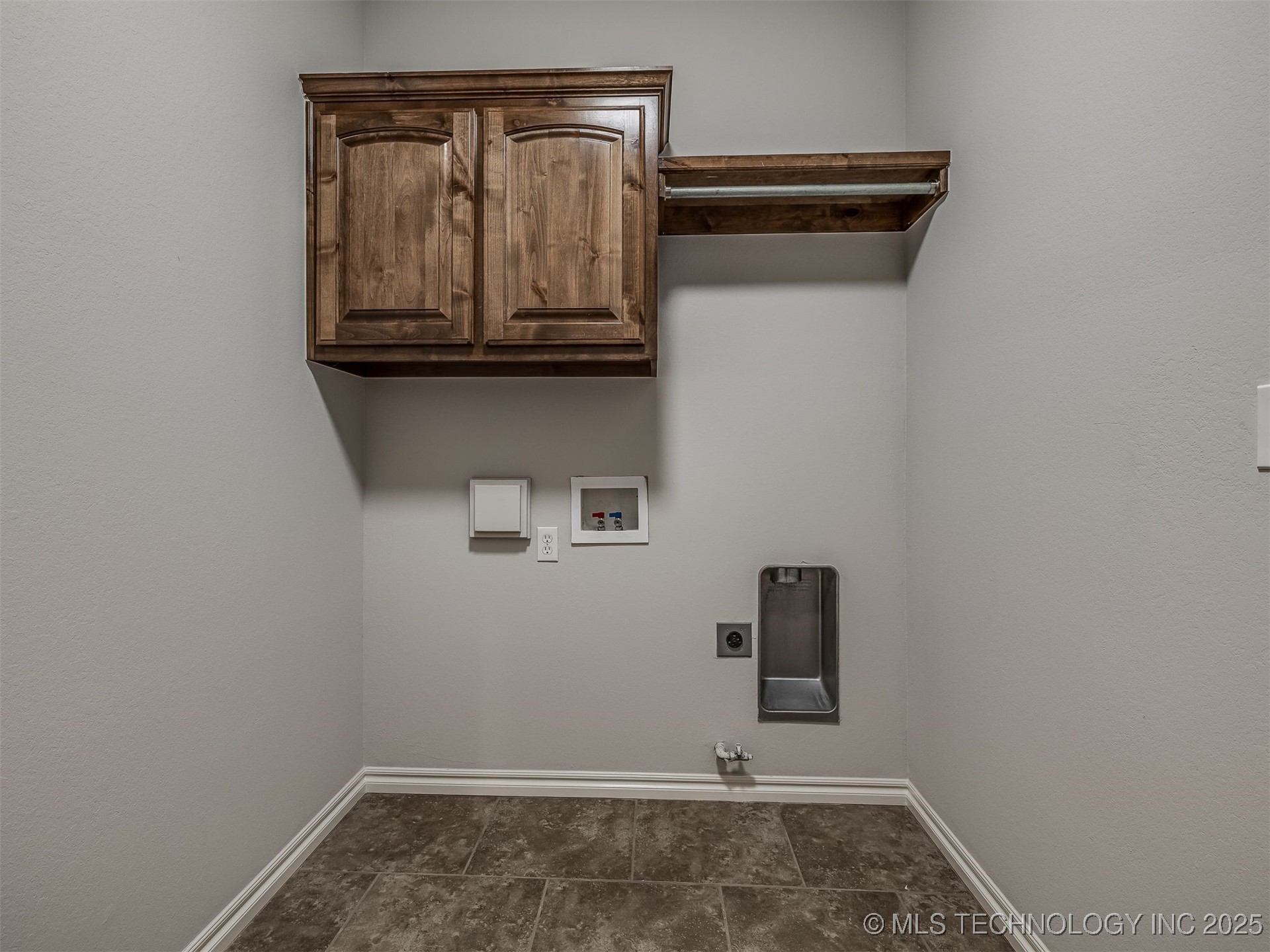 6083 E 143rd Place Property Photo 59