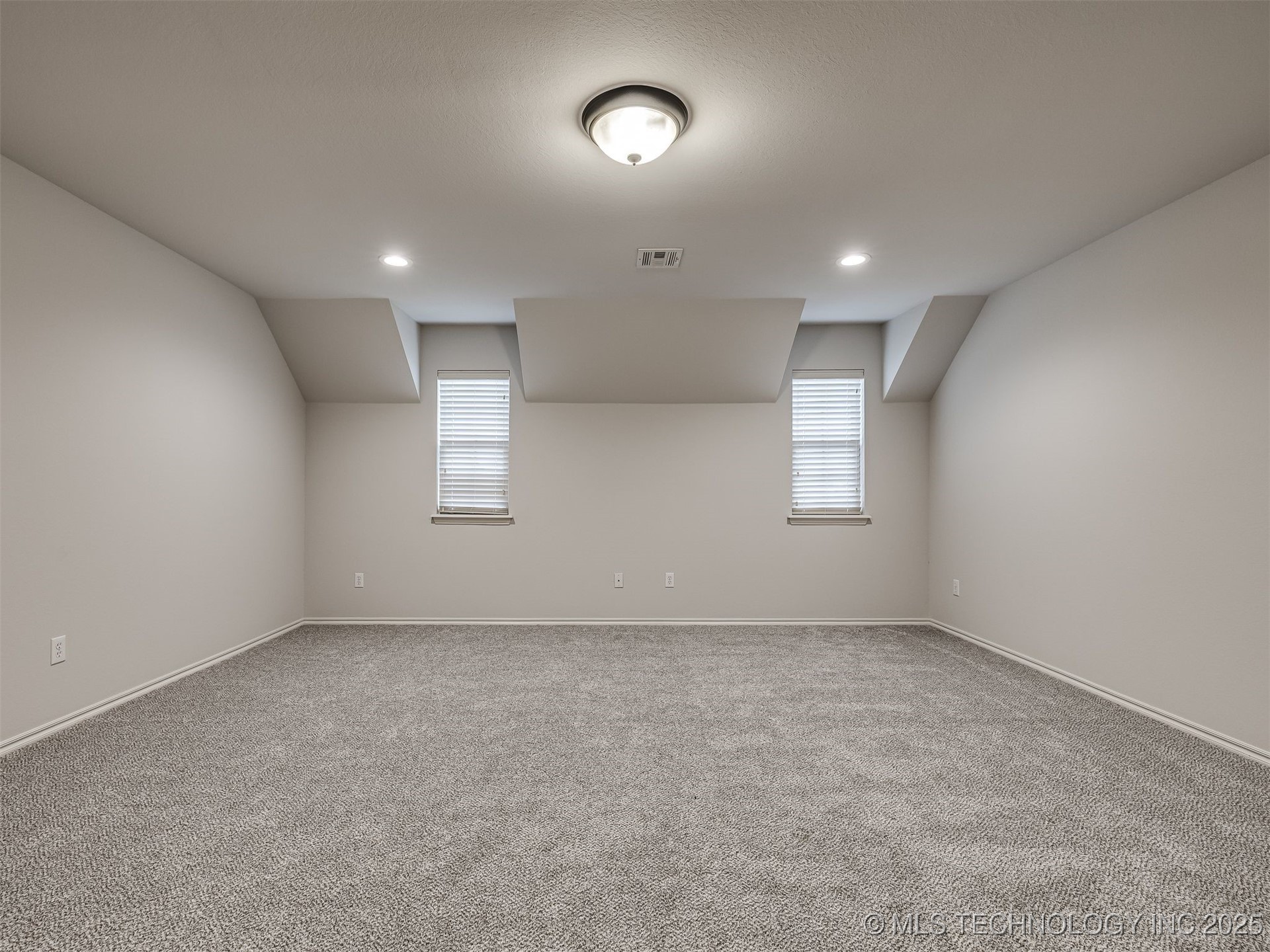 6083 E 143rd Place Property Photo 63