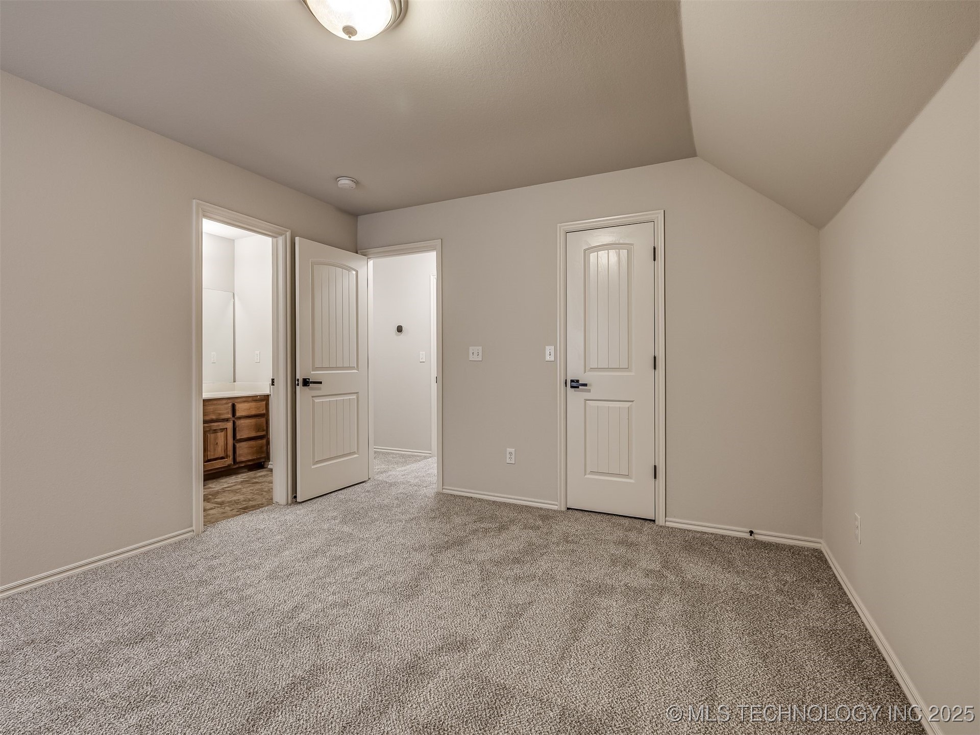 6083 E 143rd Place Property Photo 68