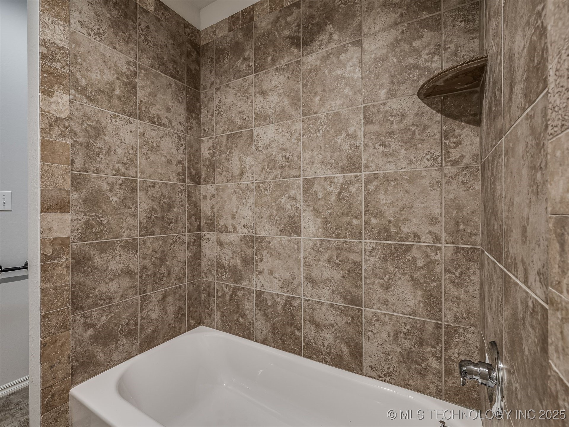 6083 E 143rd Place Property Photo 74