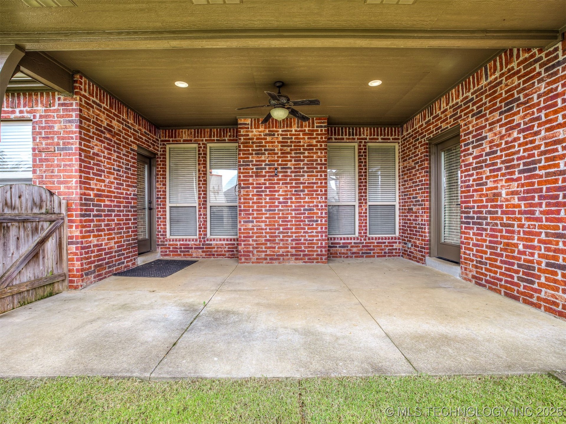 6083 E 143rd Place Property Photo 78