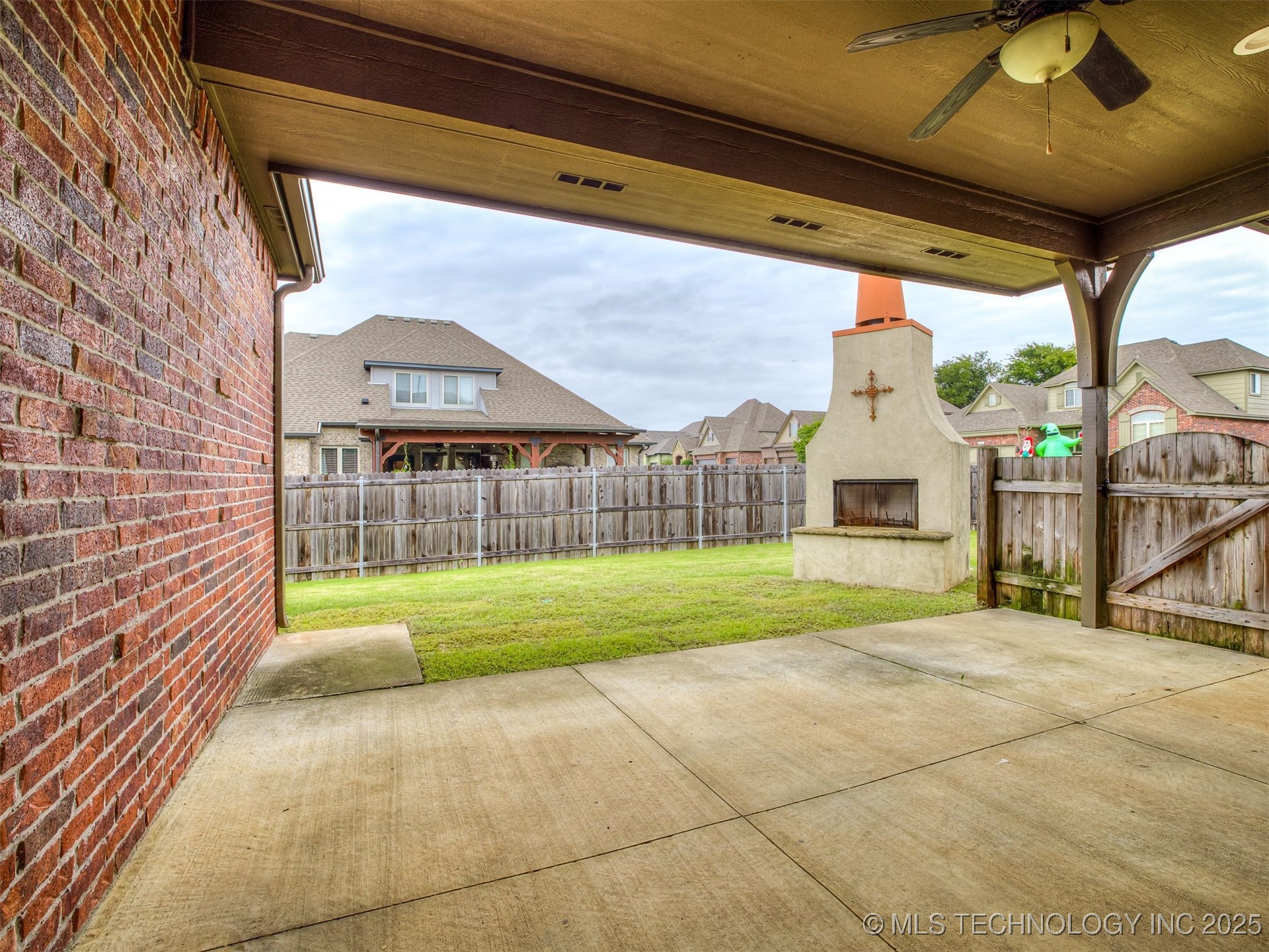 6083 E 143rd Place Property Photo 79