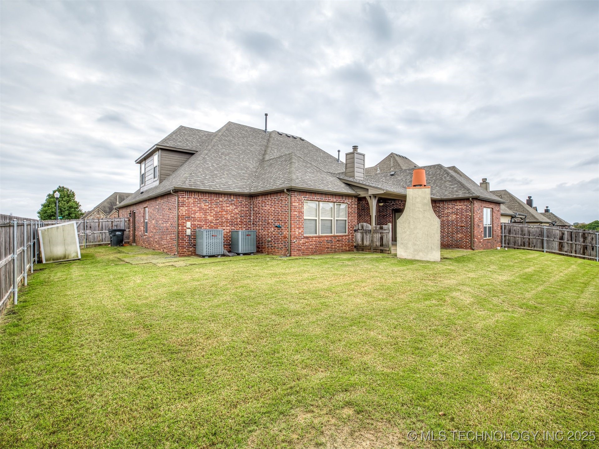 6083 E 143rd Place Property Photo 82