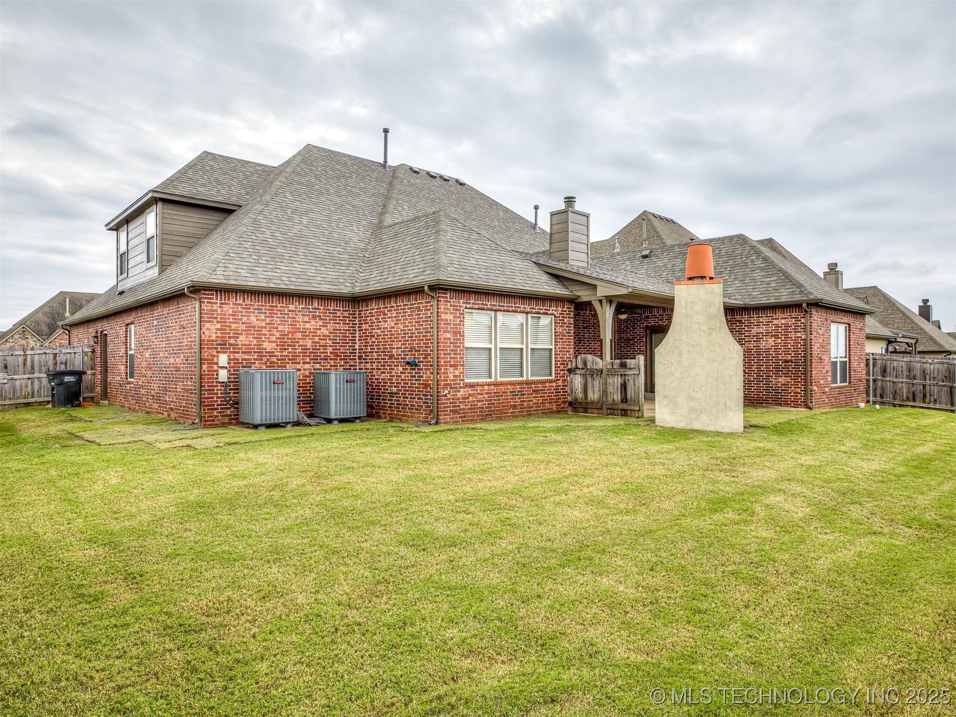 6083 E 143rd Place Property Photo 83