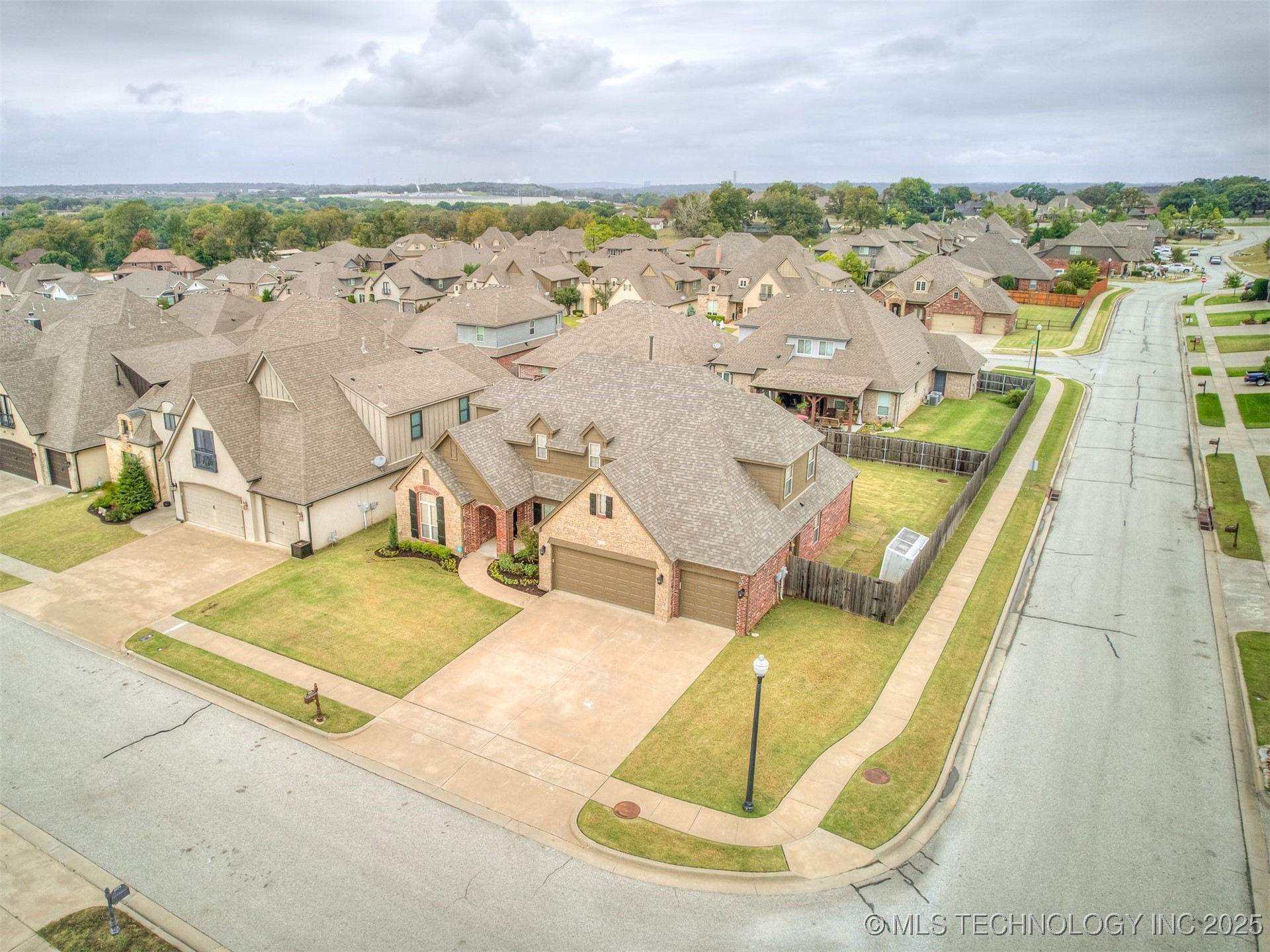 6083 E 143rd Place Property Photo 89