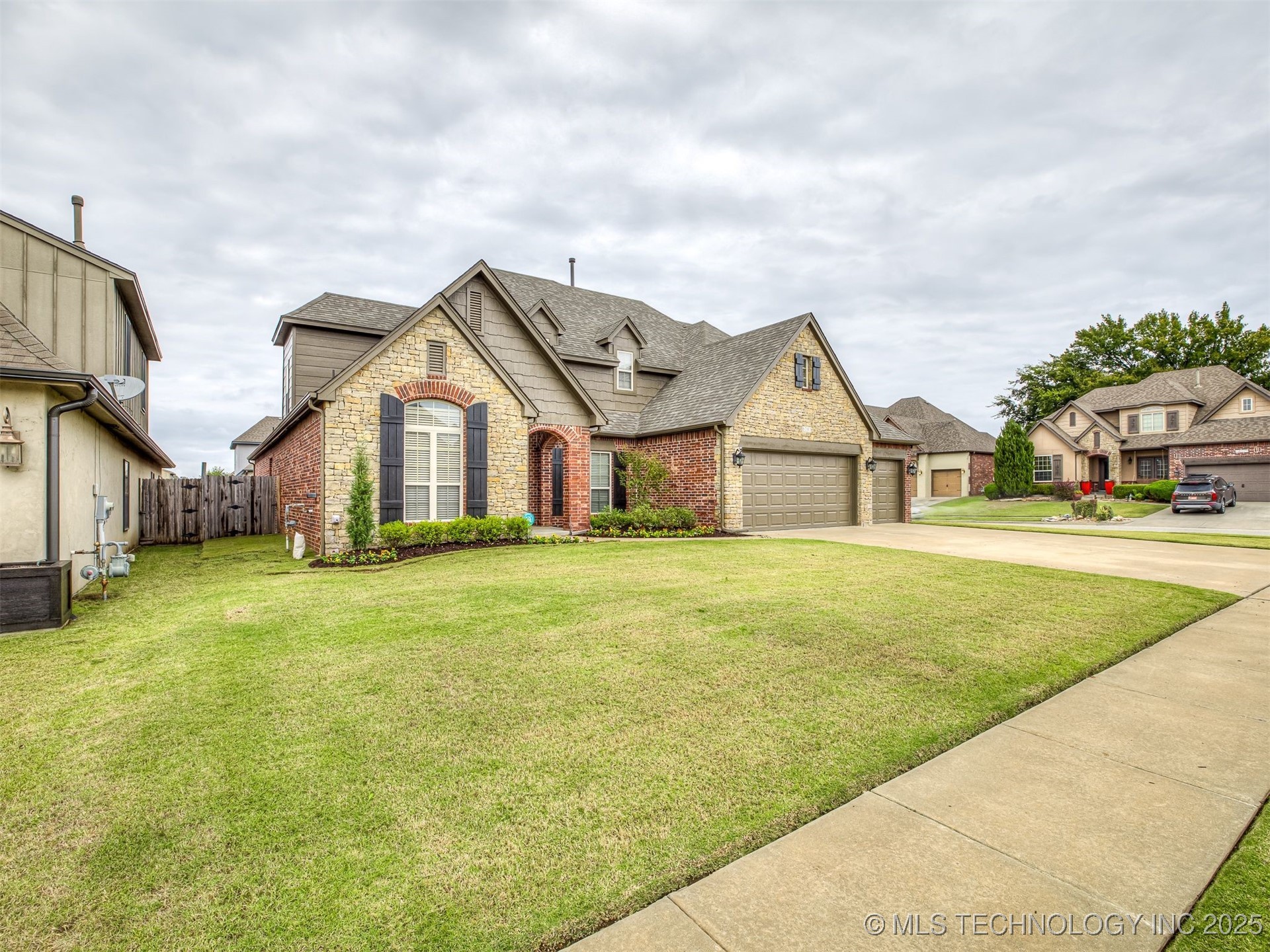 6083 E 143rd Place Property Photo 97